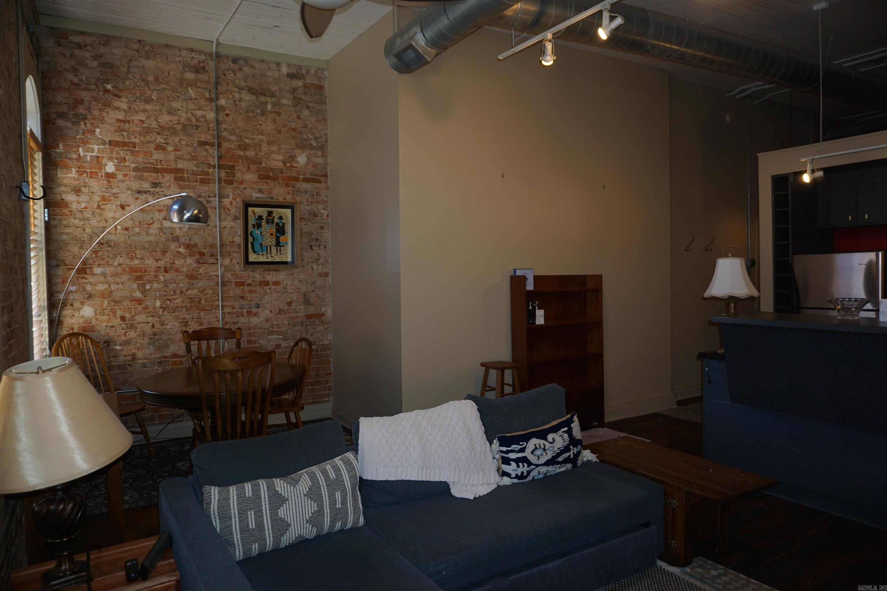 241 S Main  Jonesboro, AR