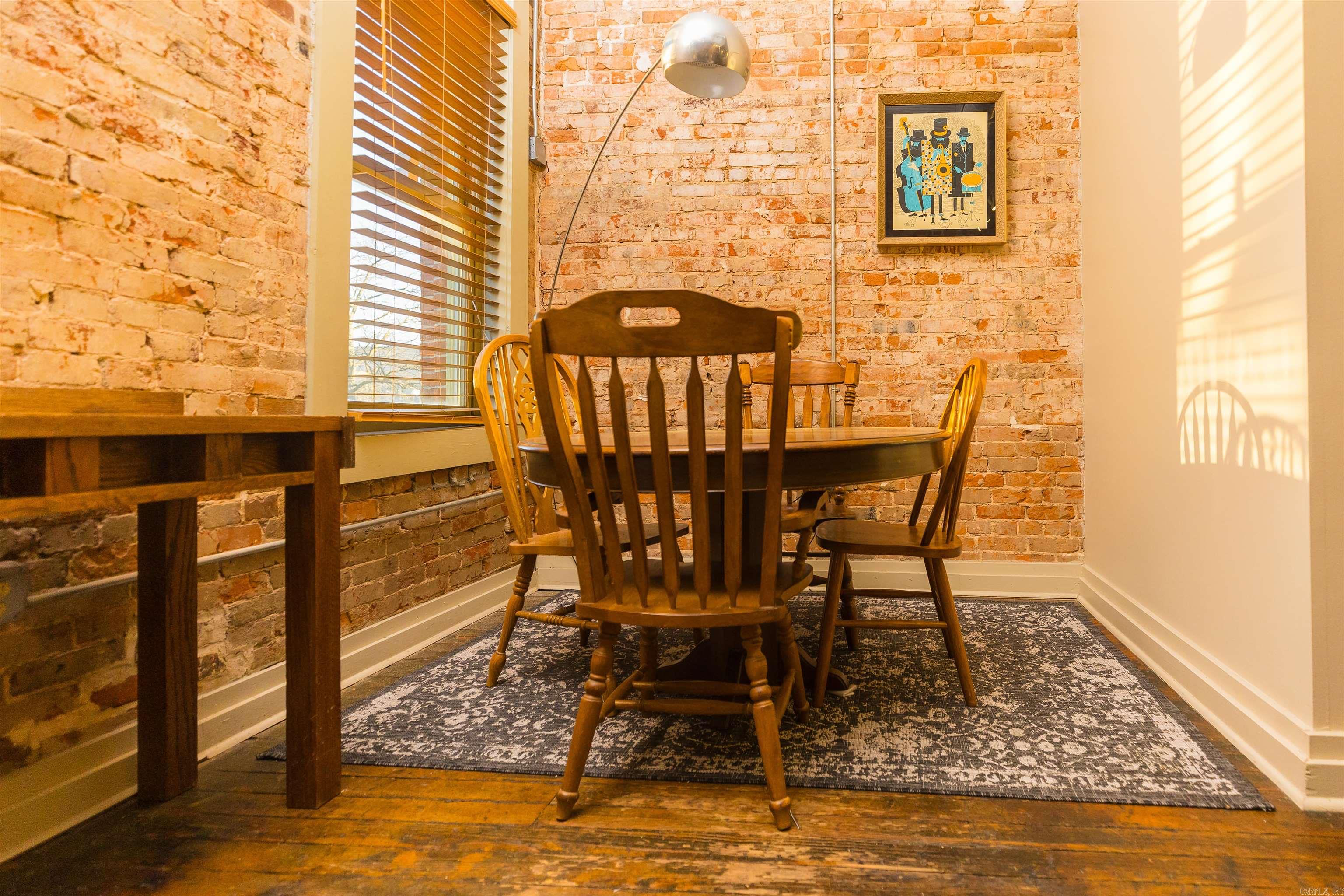 241 S Main Jonesboro, AR 72401