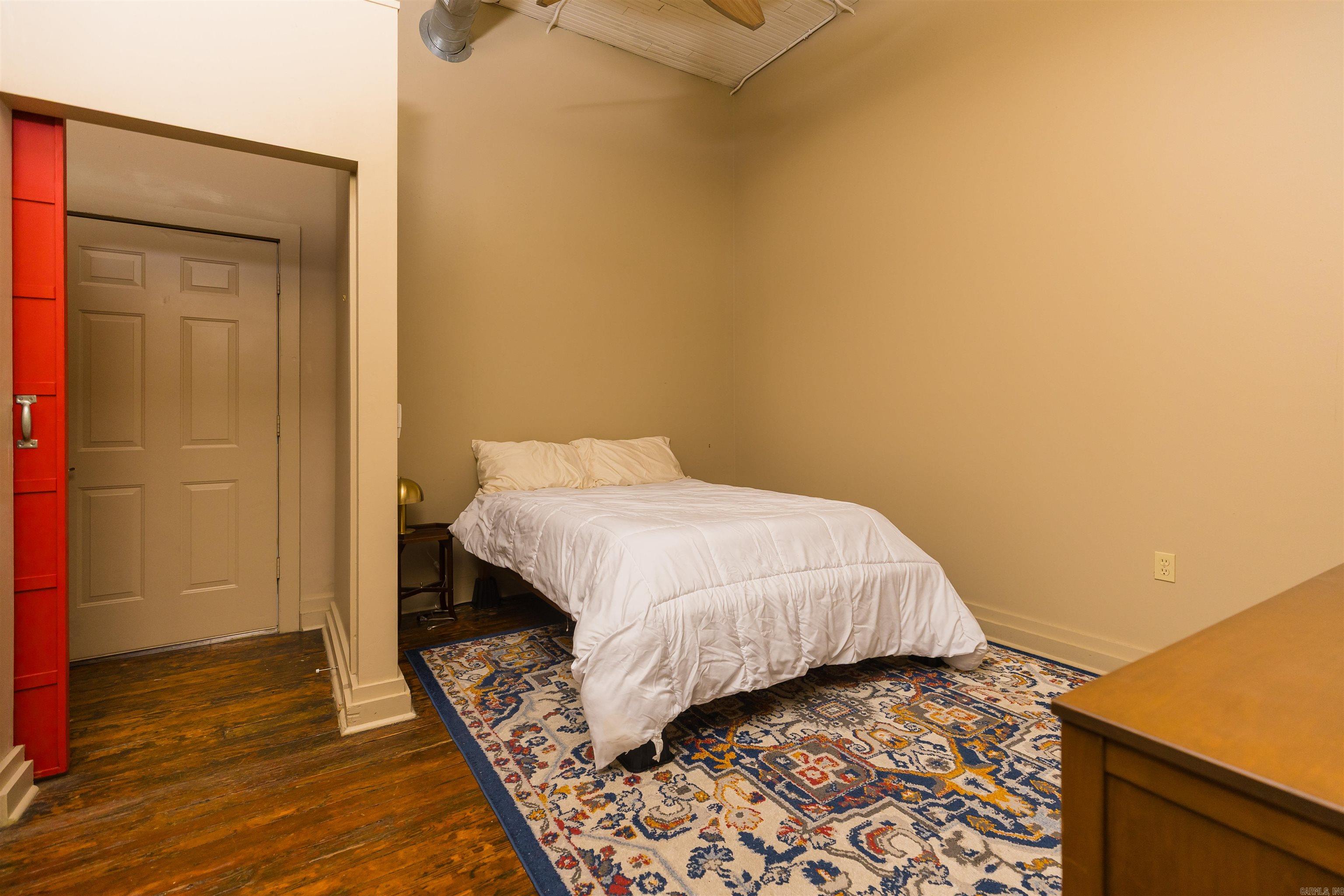 241 S Main Jonesboro, AR 72401