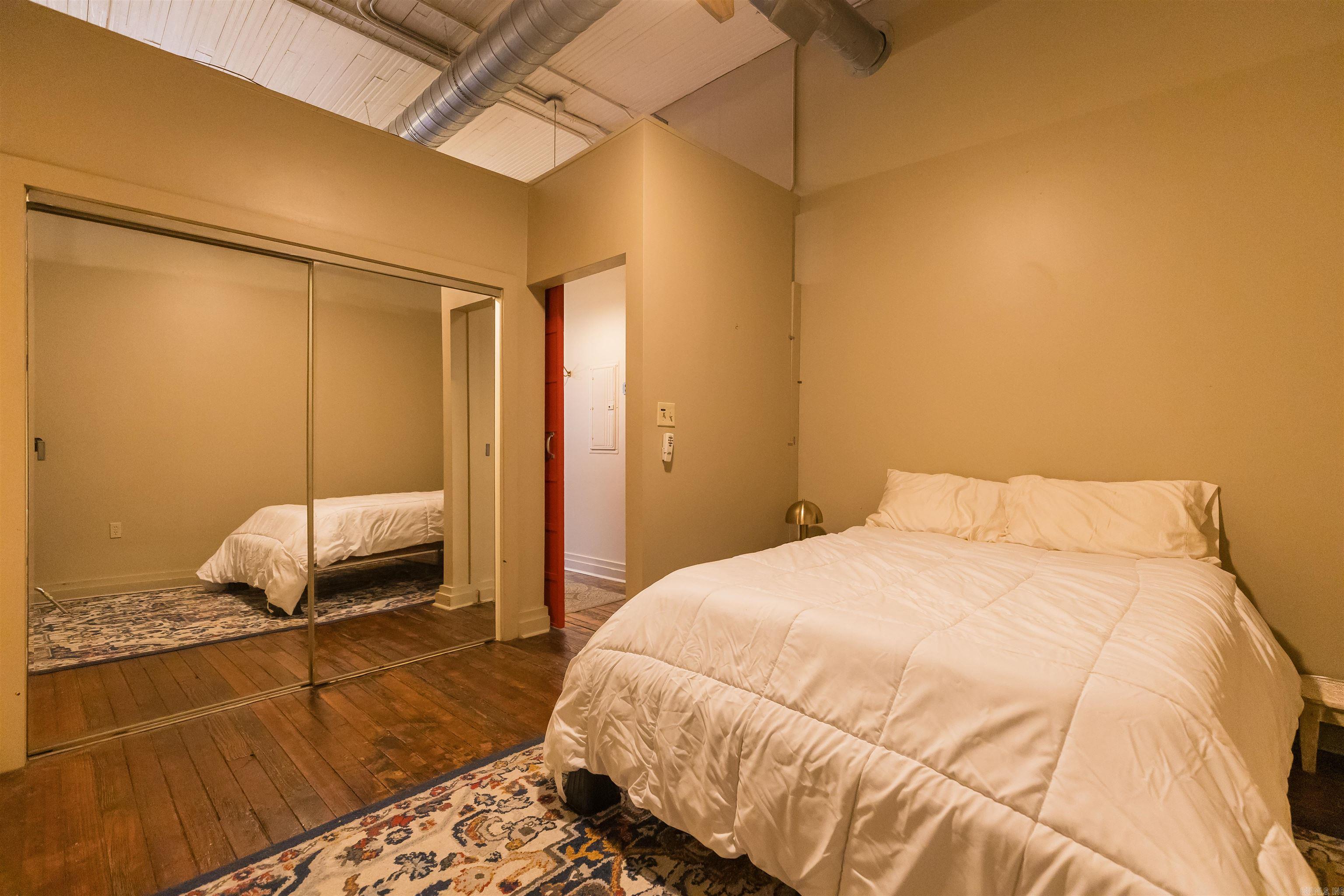 241 S Main Jonesboro, AR 72401