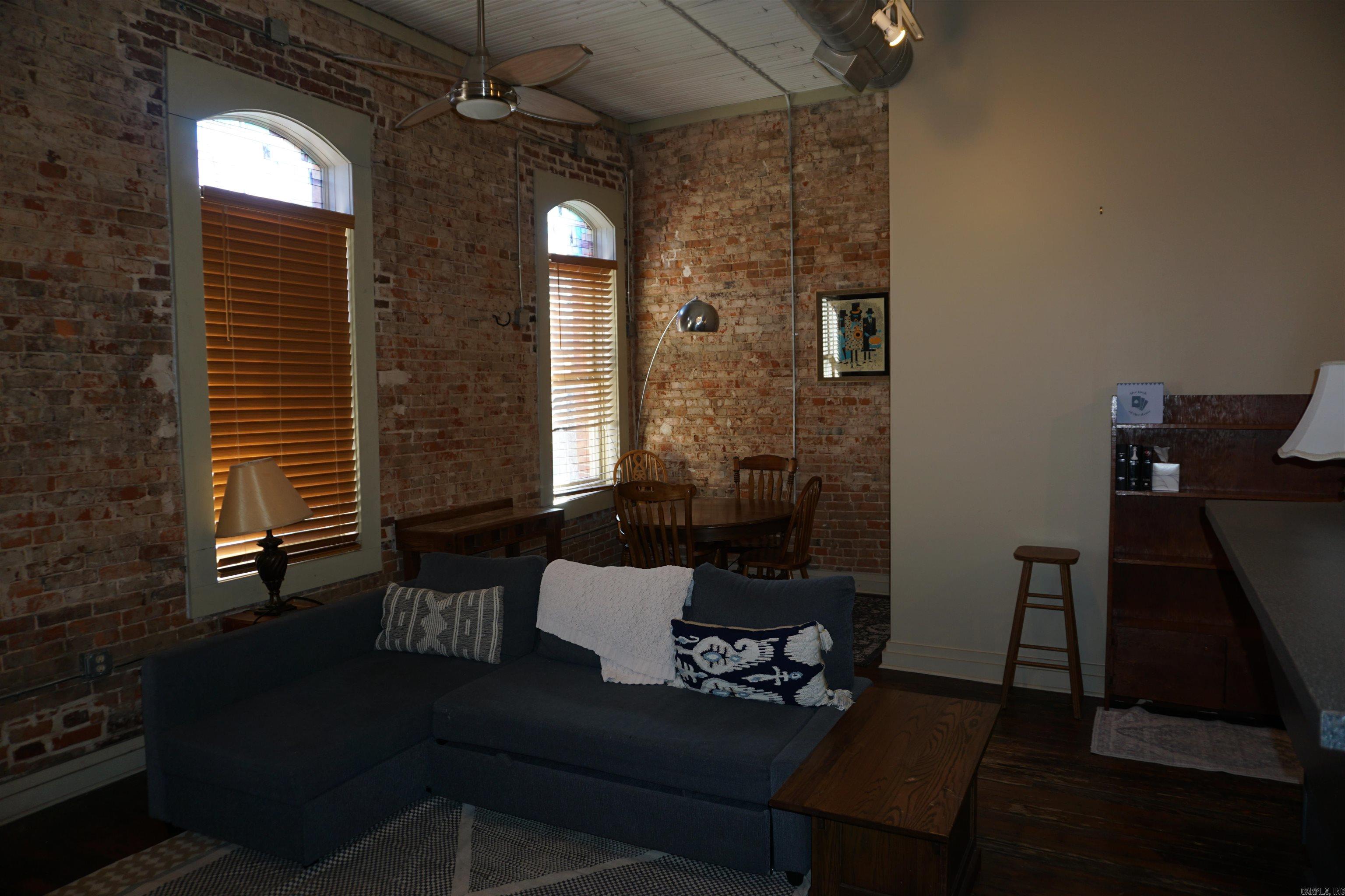 241 S Main  Jonesboro, AR