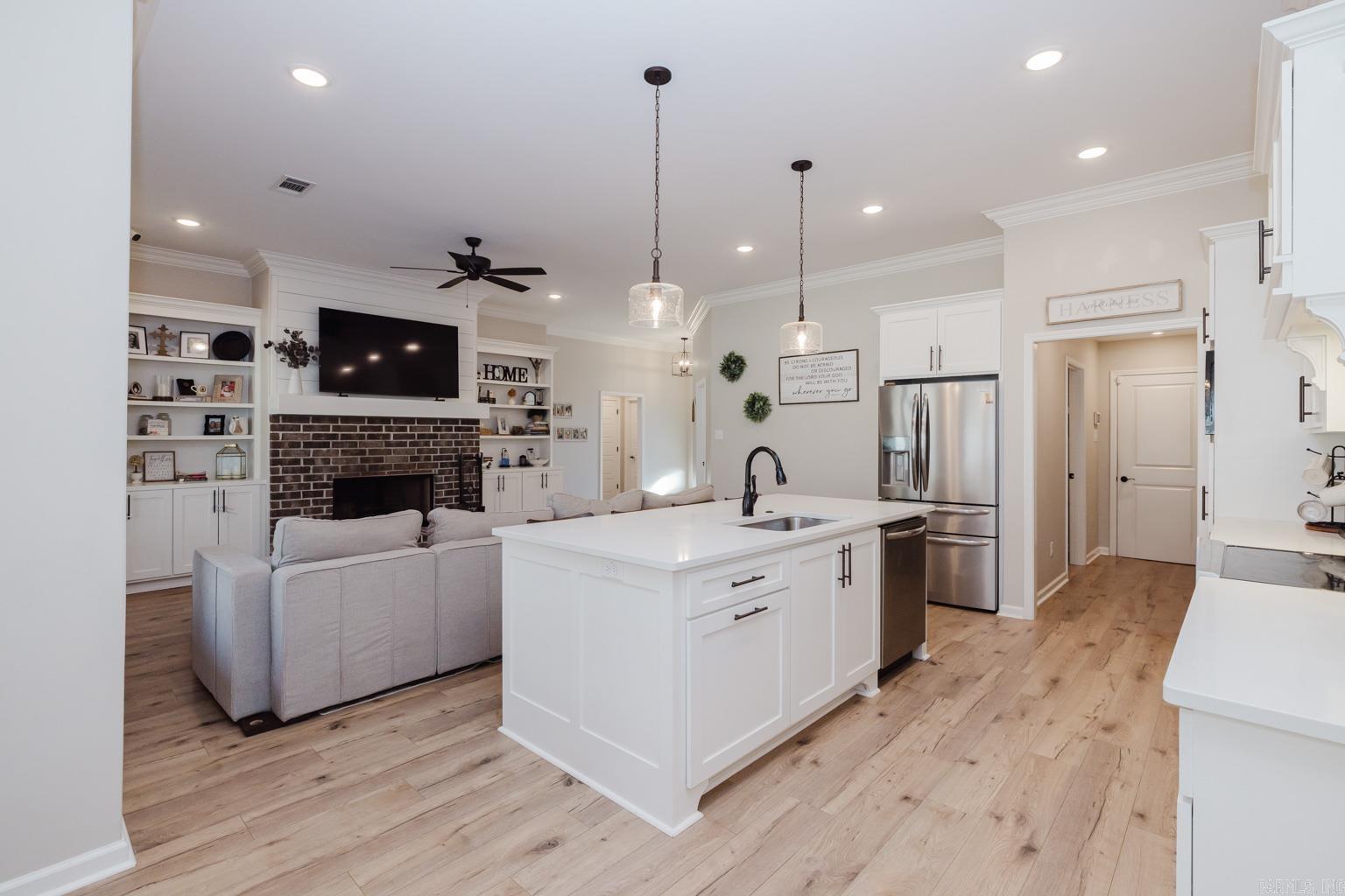 1449 Woolridge  Benton, AR