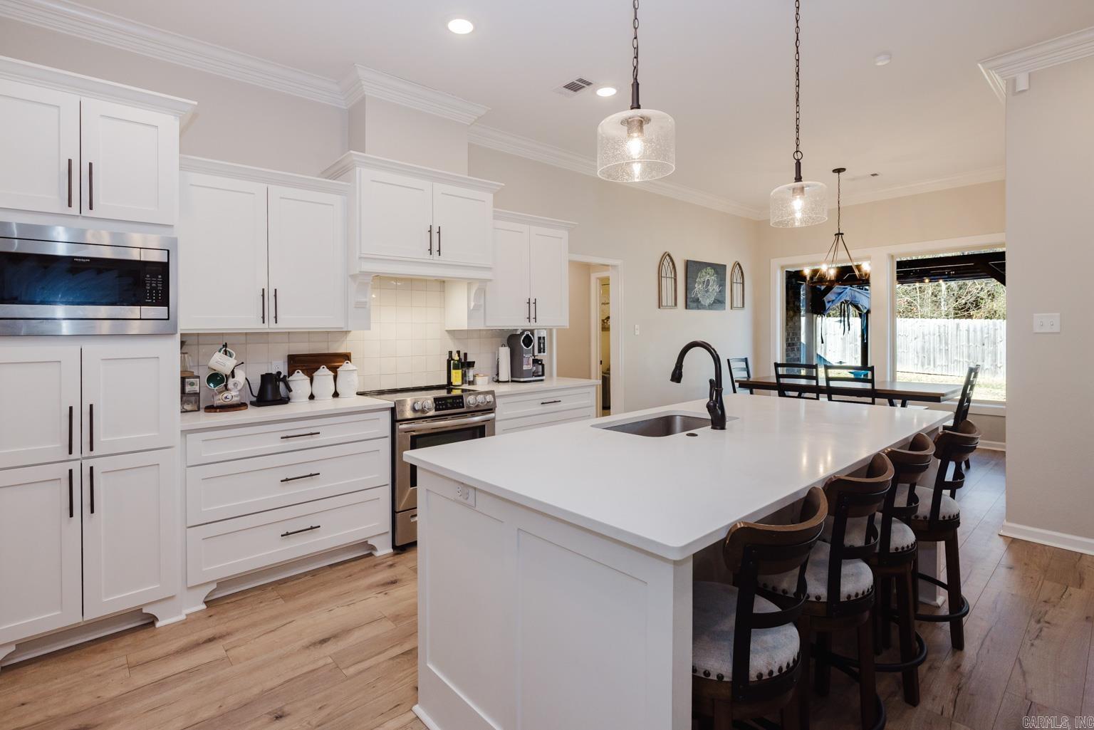 1449 Woolridge  Benton, AR