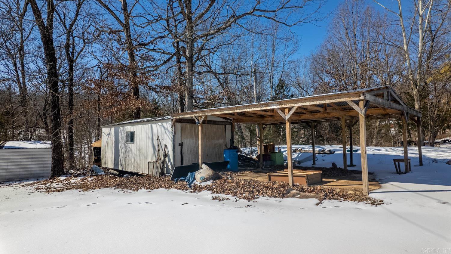 231 County Road 947  Lakeview, AR