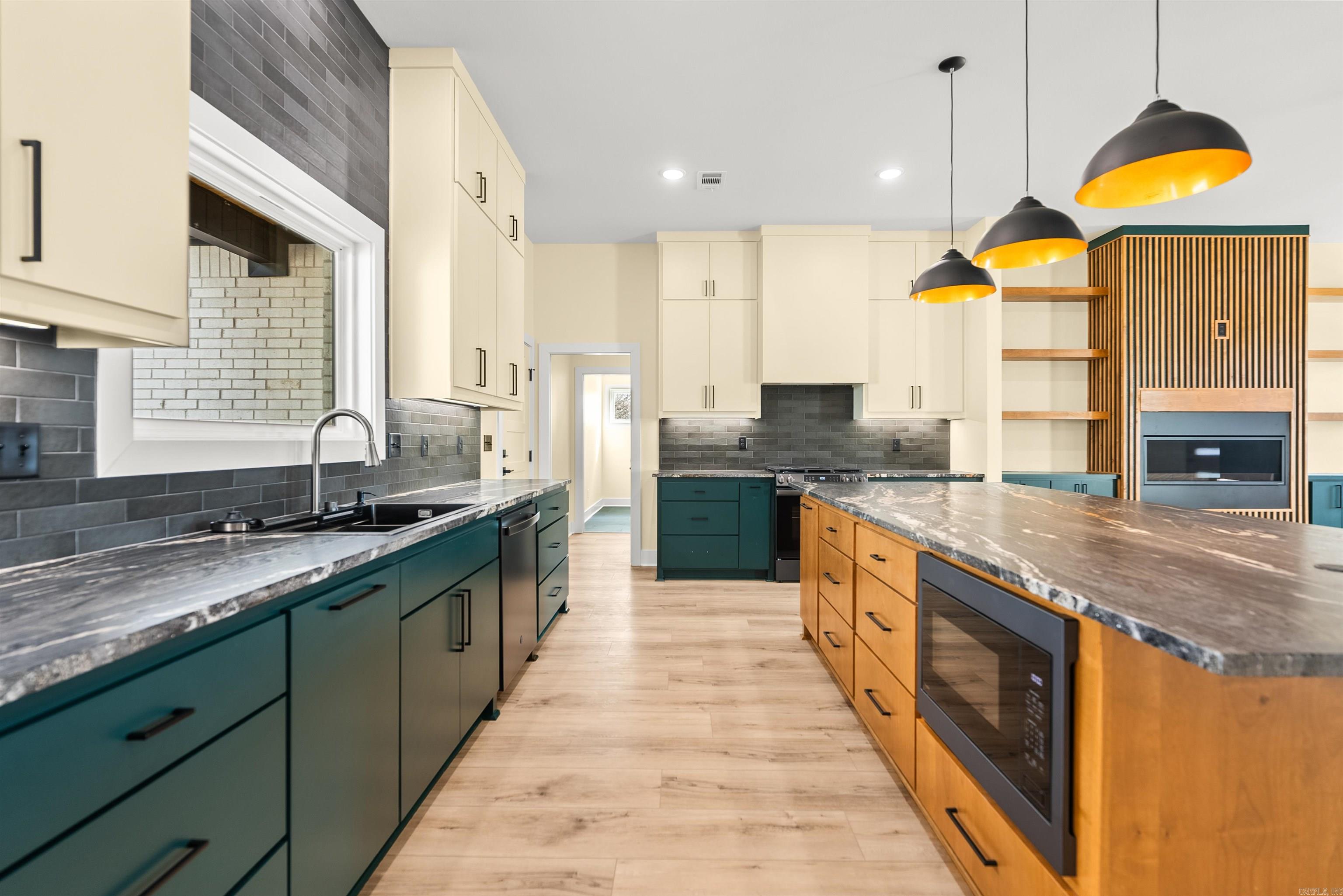 16 Avondale Road Cabot, AR 72023