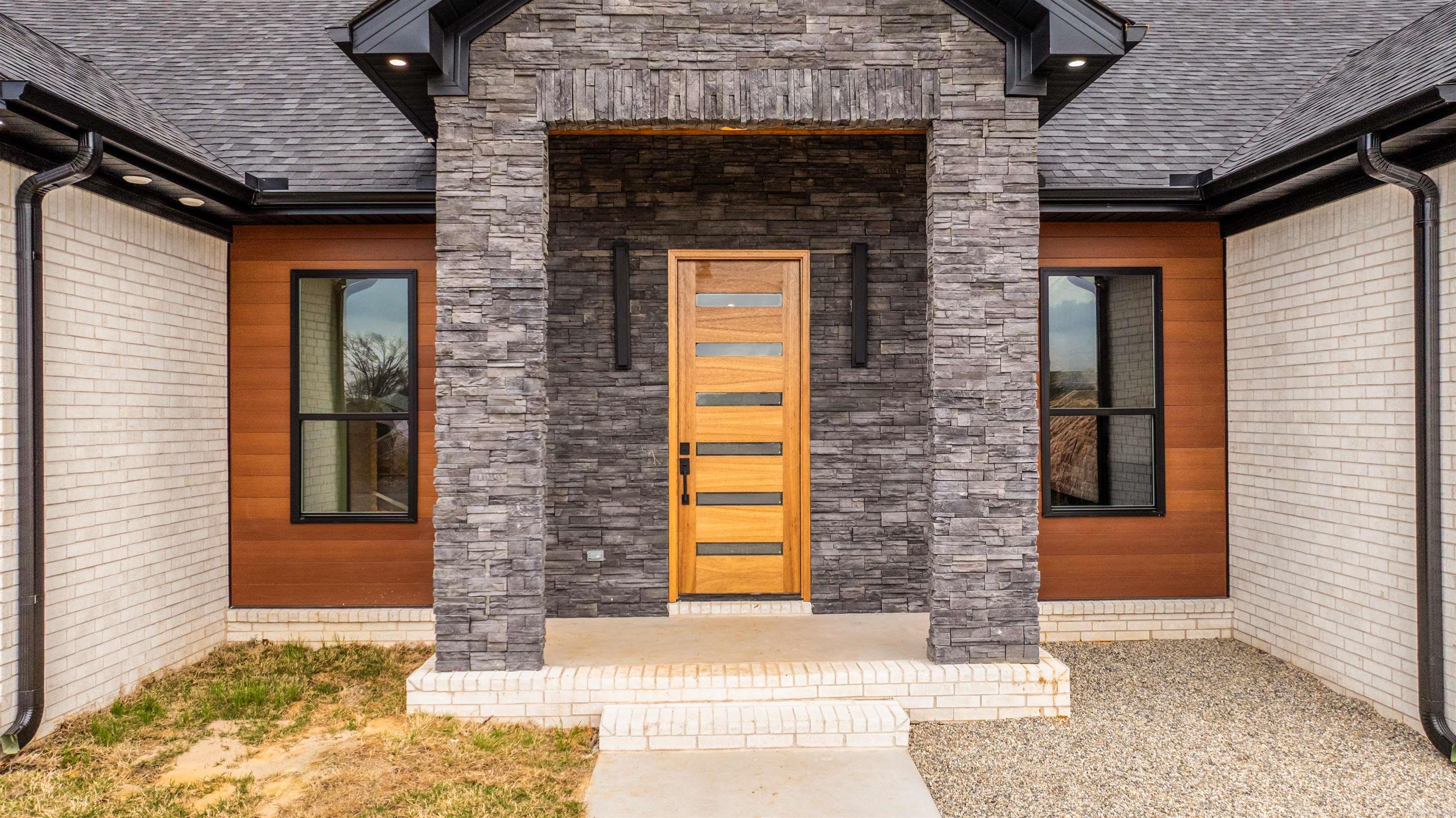 16 Avondale Road Cabot, AR 72023