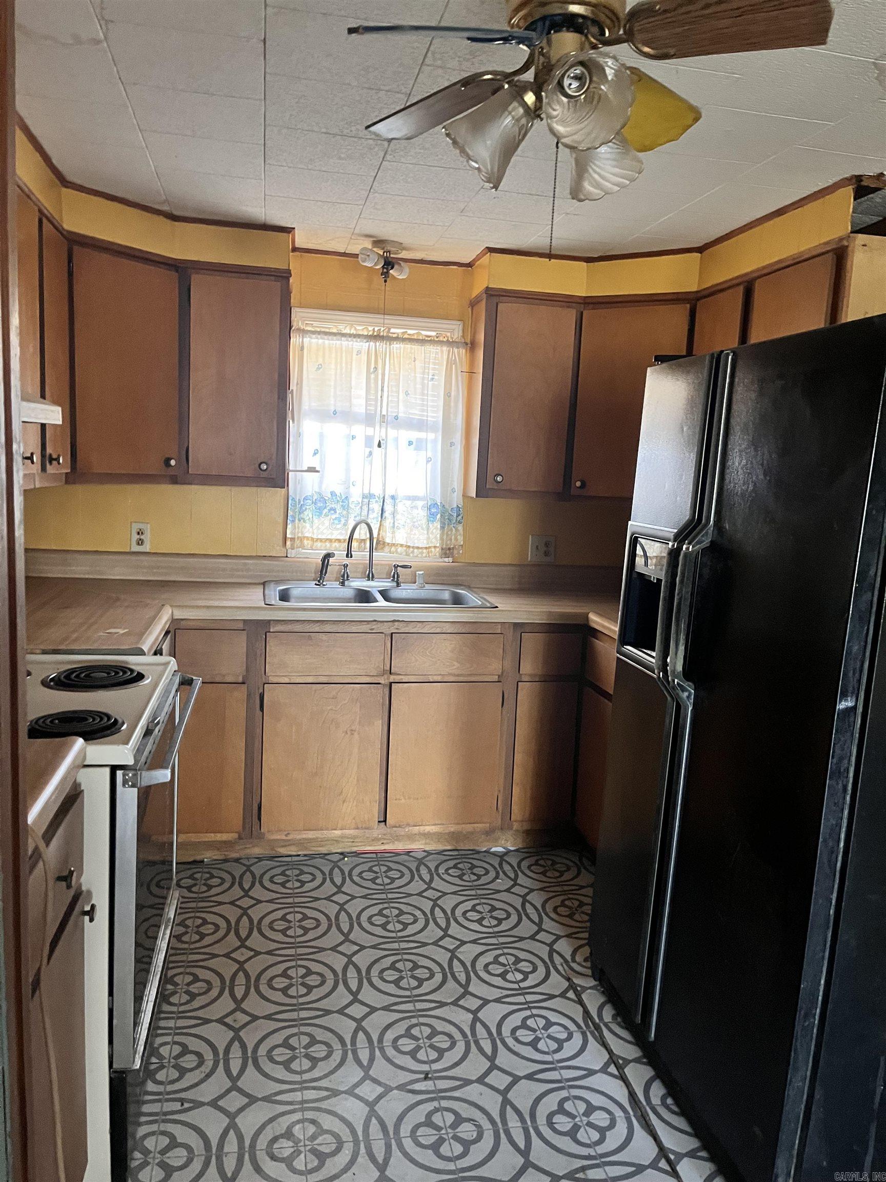 705 S 6th Avenue  Paragould, AR