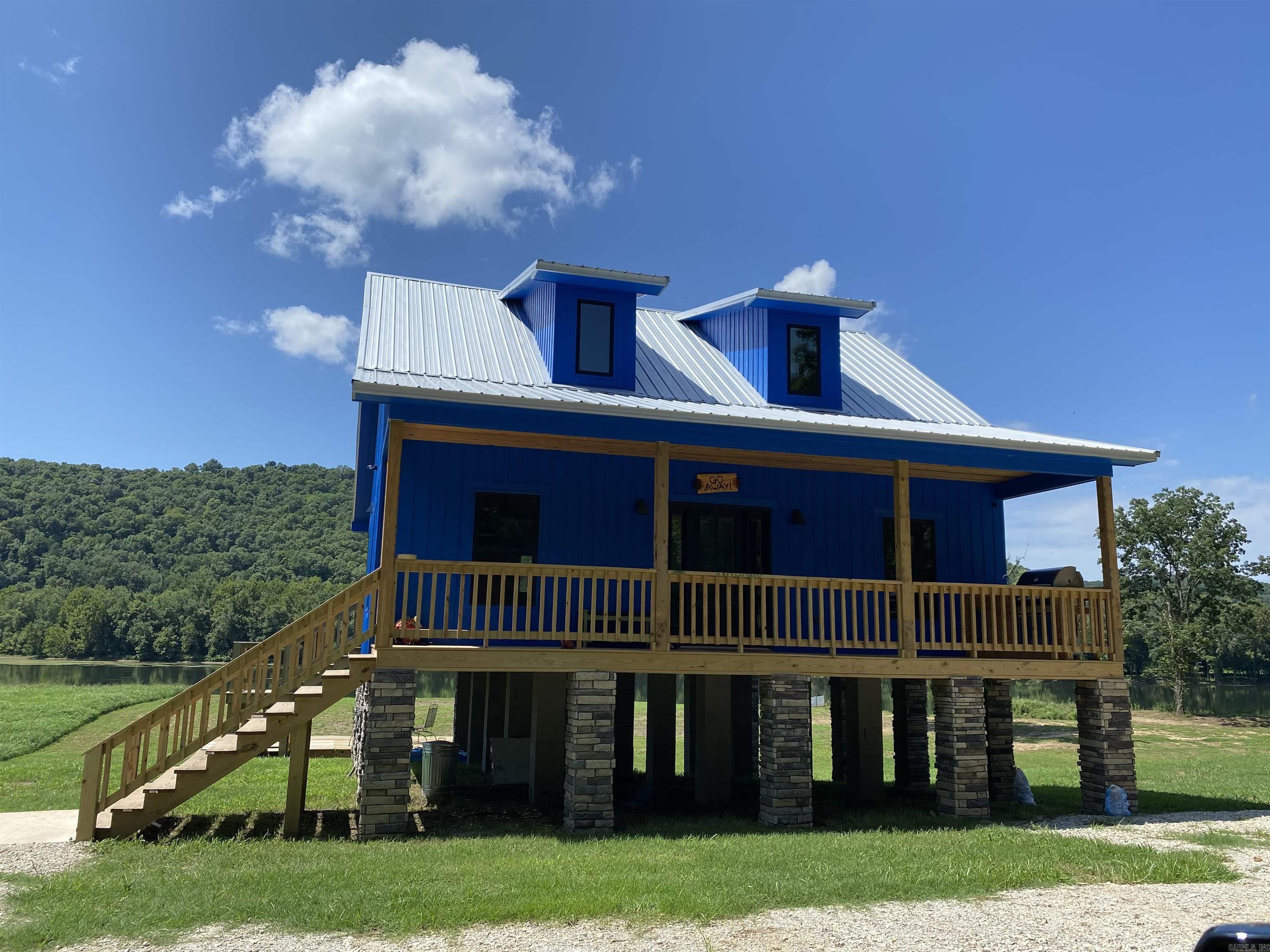 3780 River  Guion, AR