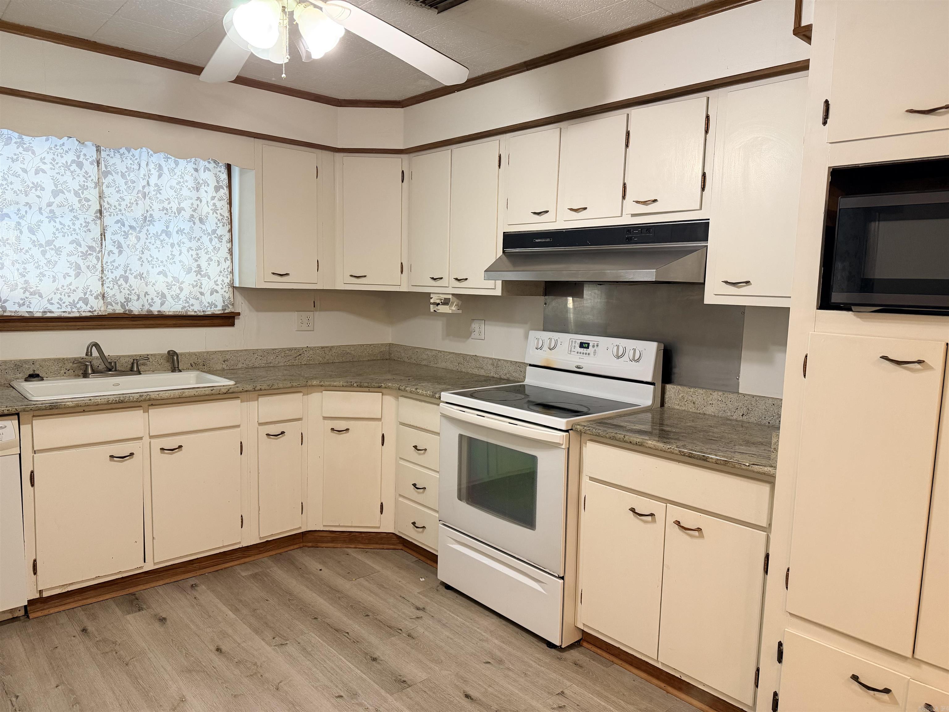 186 E Pierce St  Crossett, AR