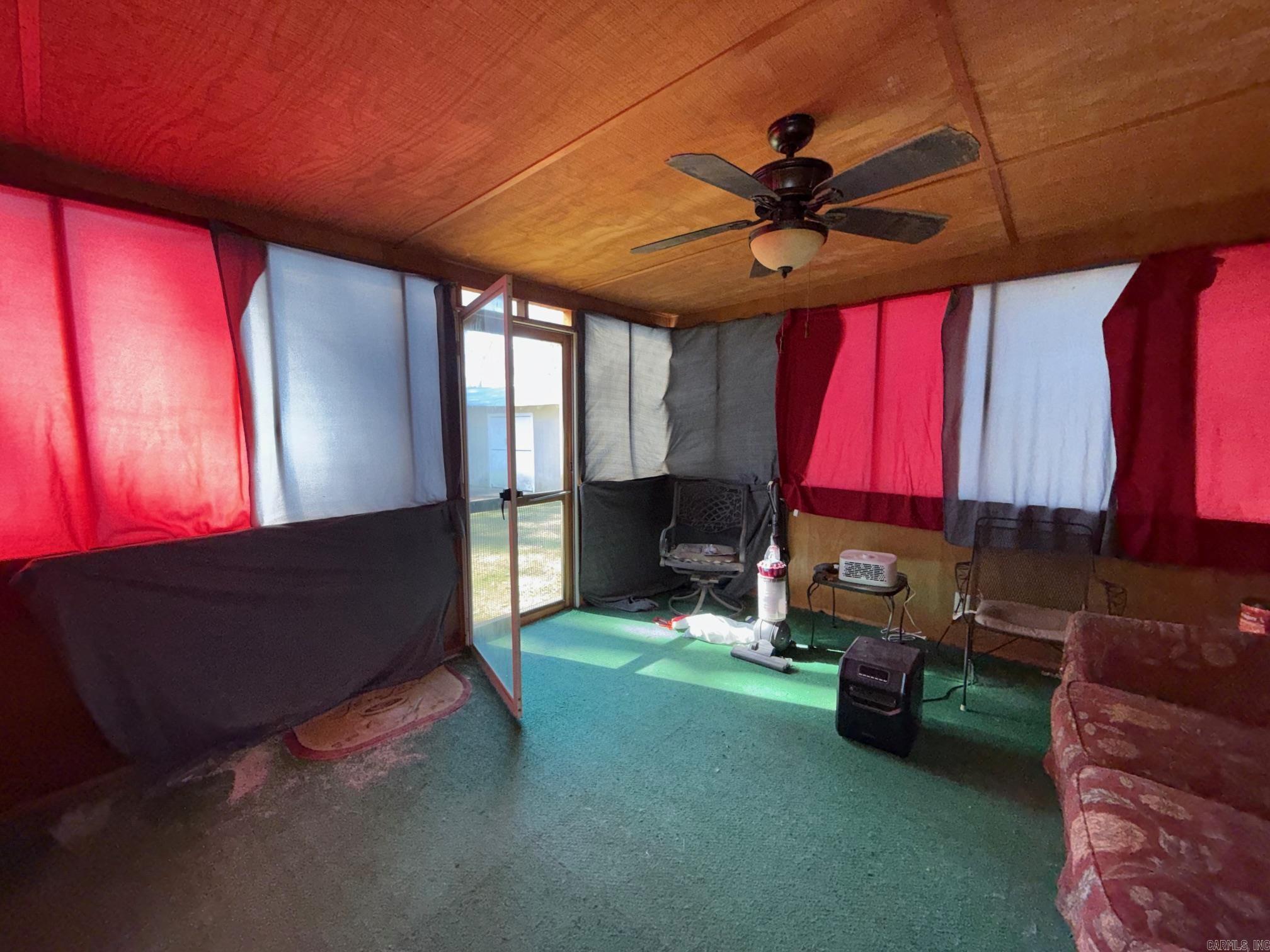 715 Jason Street  Clinton, AR