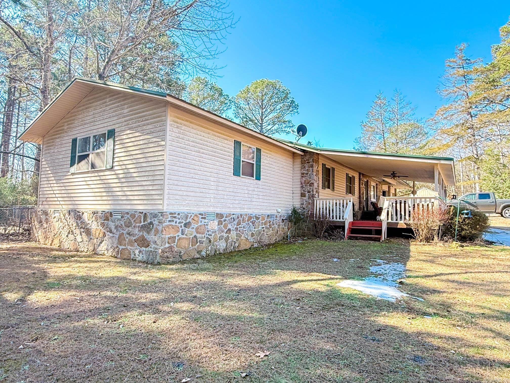715 Jason Street  Clinton, AR