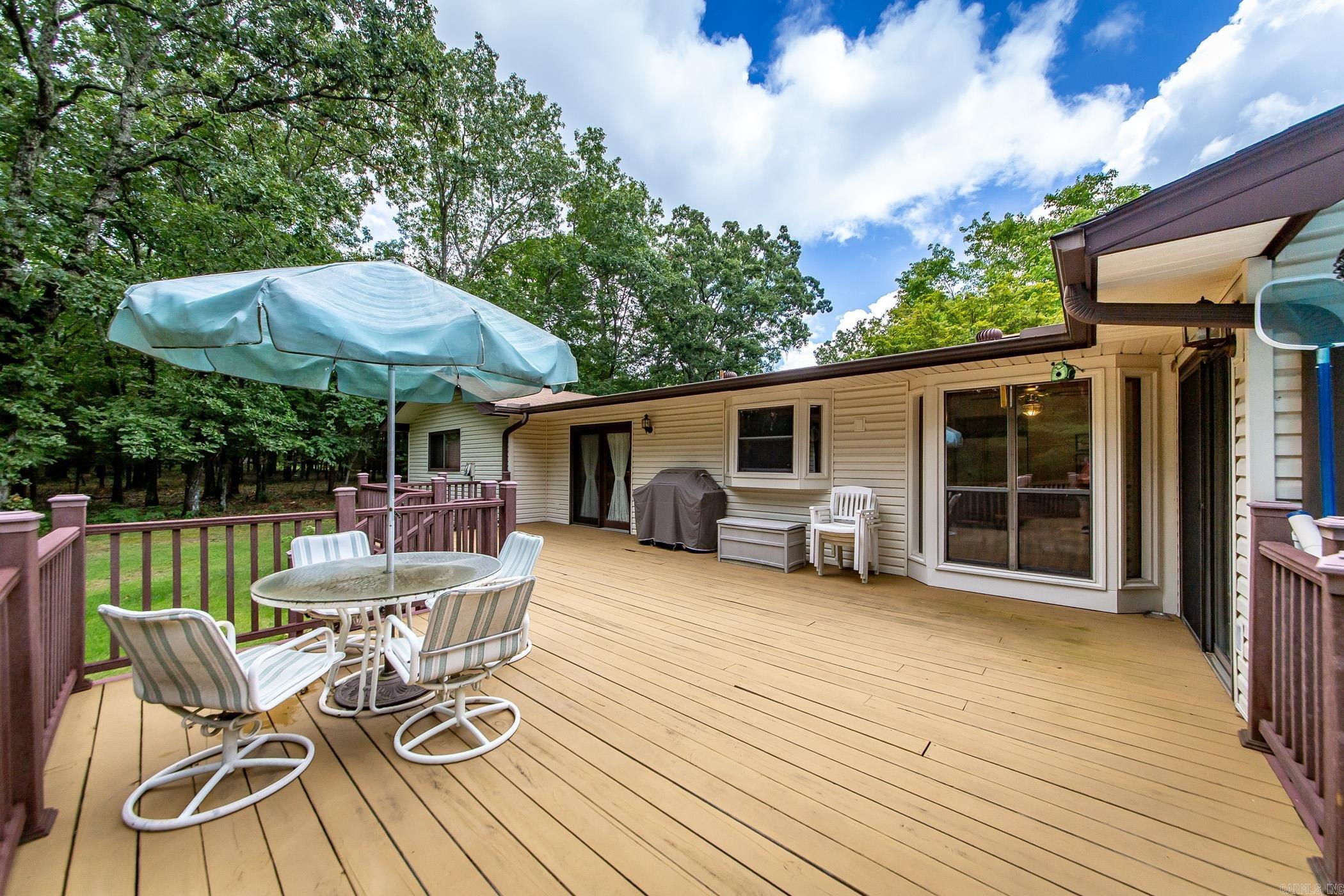 234 Pine Hill  Fairfield Bay, AR