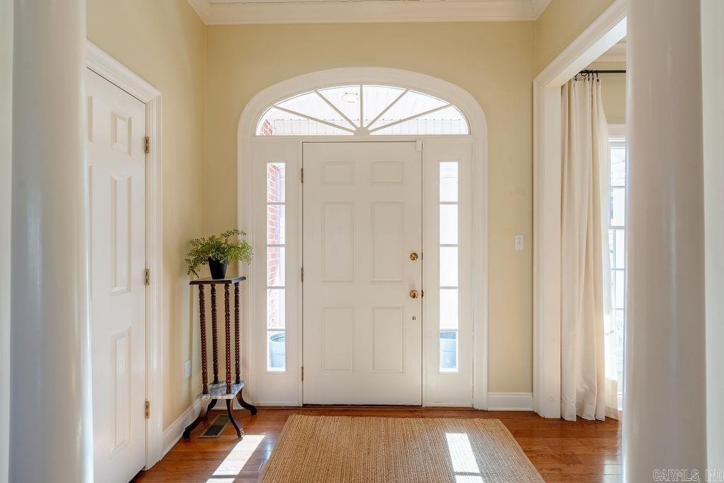 102 Deerwood Drive  Searcy, AR