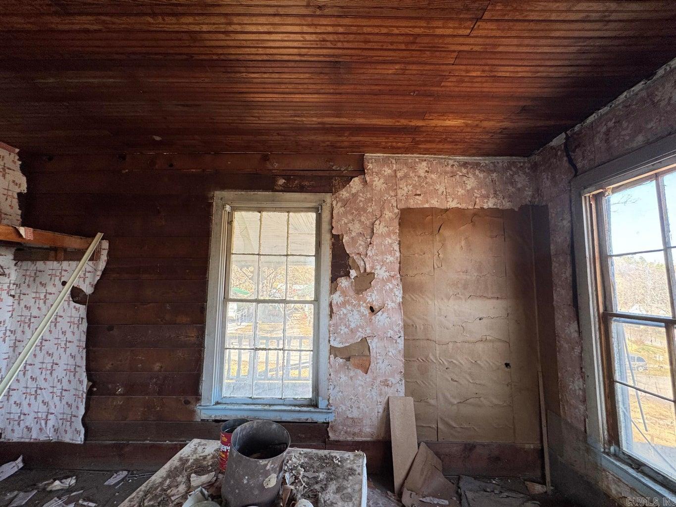 131 W Main  Evening Shade, AR