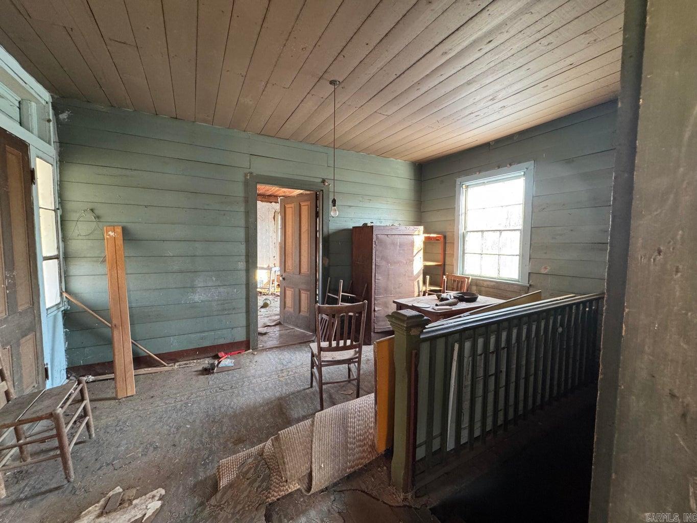 131 W Main  Evening Shade, AR