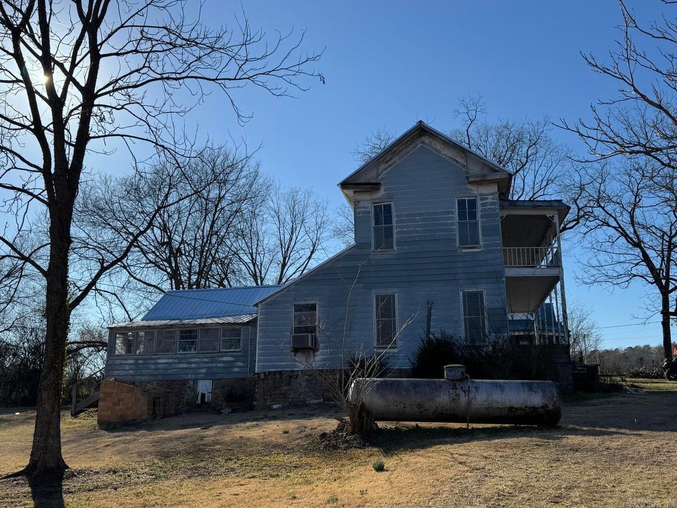 131 W Main  Evening Shade, AR