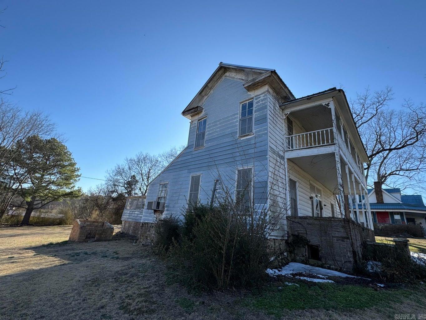 131 W Main  Evening Shade, AR