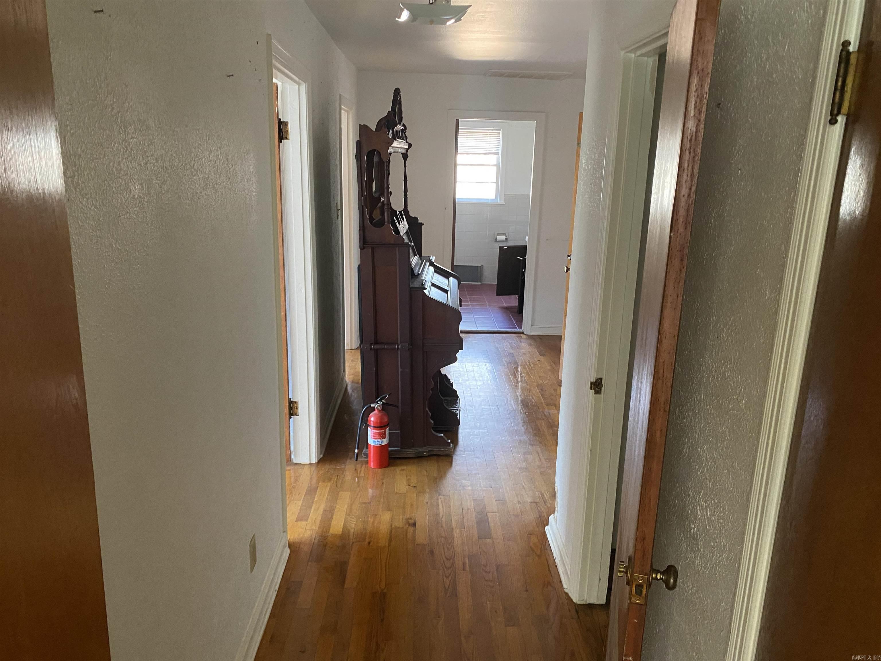 1009 and 1011 Country Club  Arkadelphia, AR