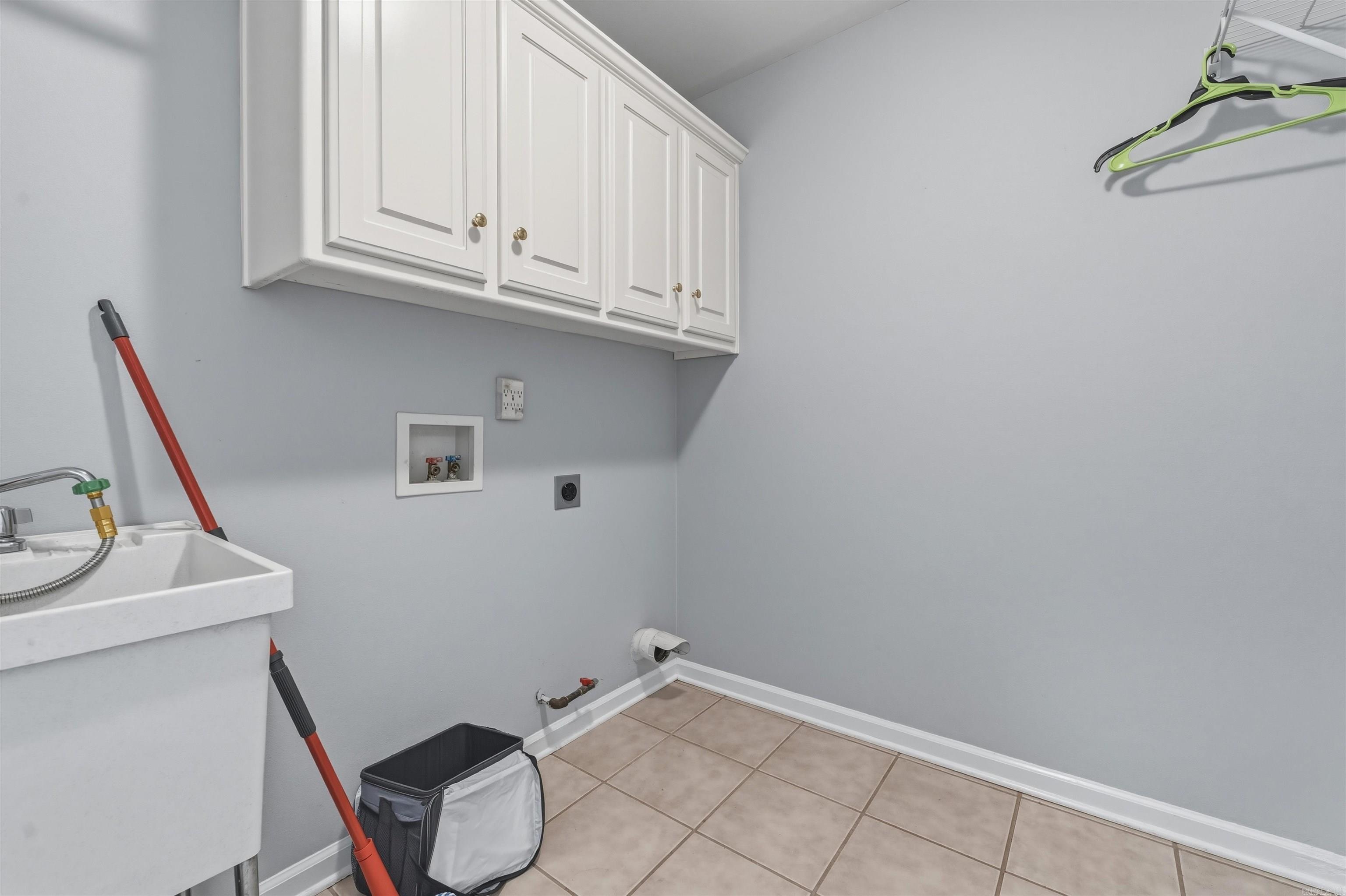 796 Lake Tree  Sherwood, AR