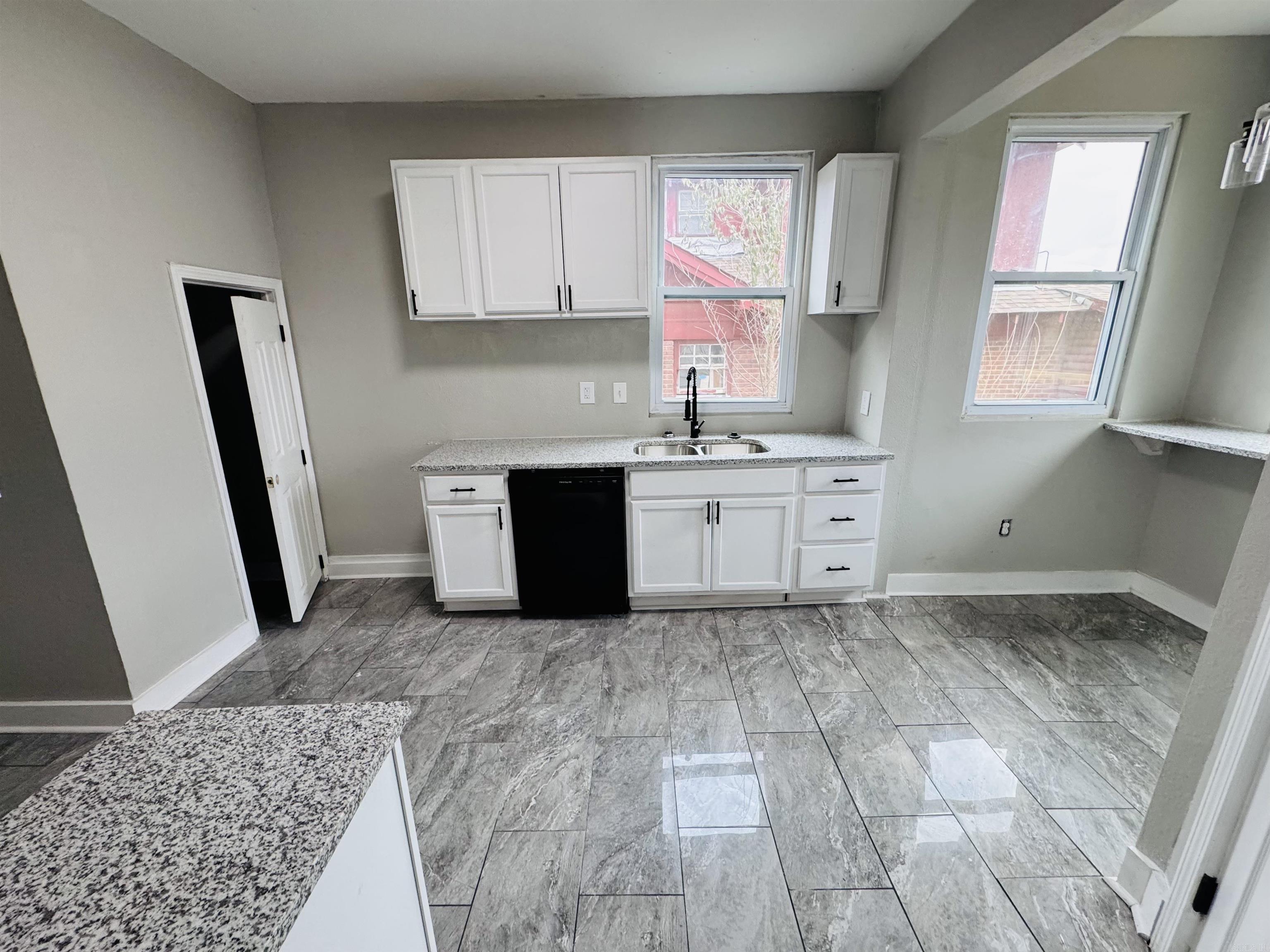 2409 Wolfe  Little Rock, AR