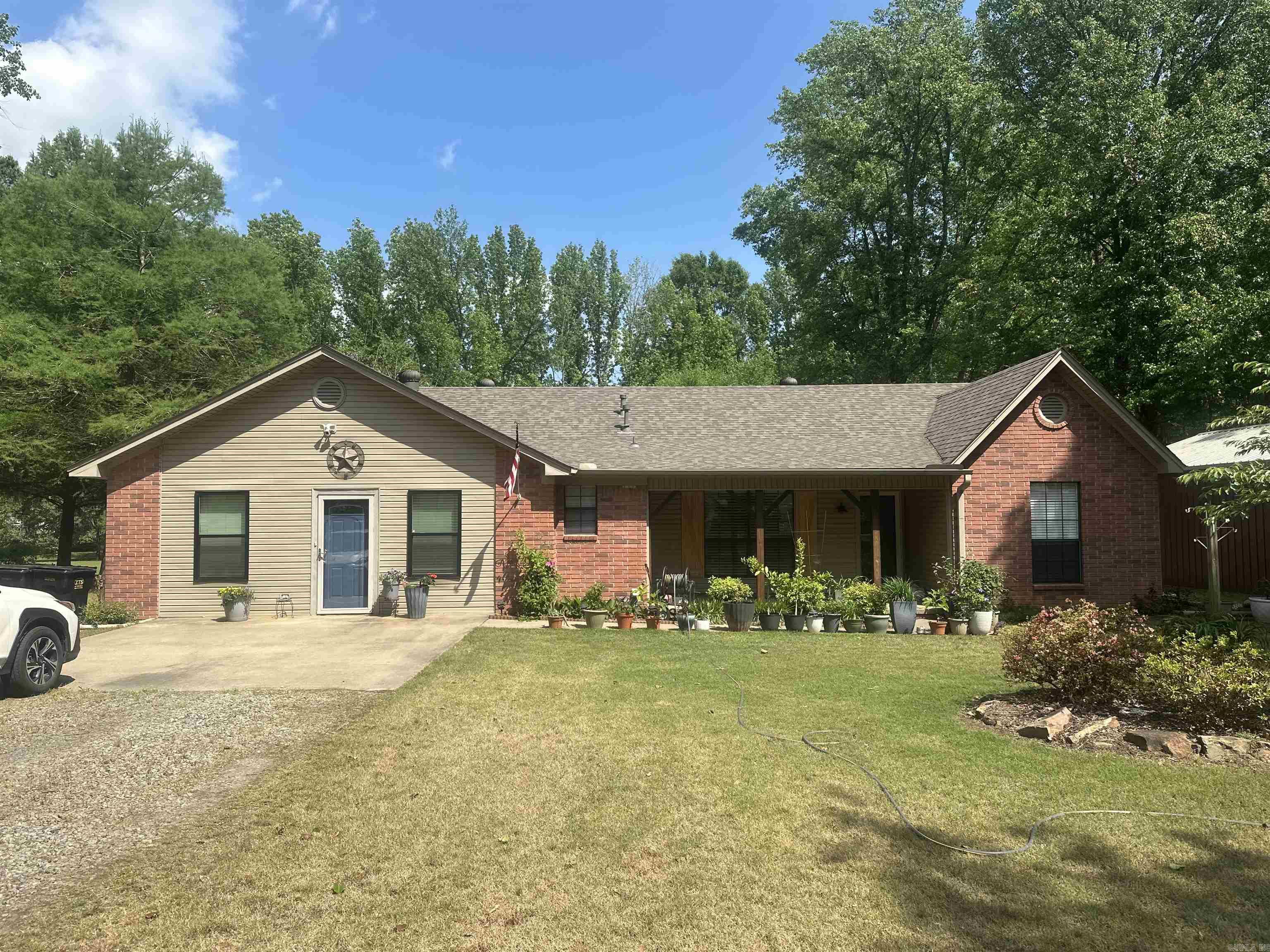 51 Center Street Ward, AR 72176