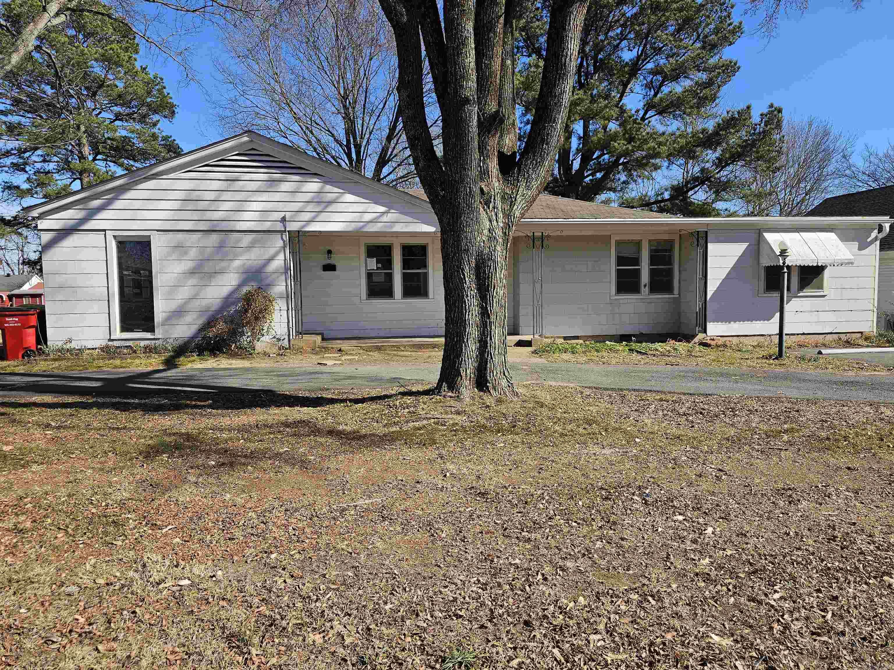 710 N Oak  Morrilton, AR