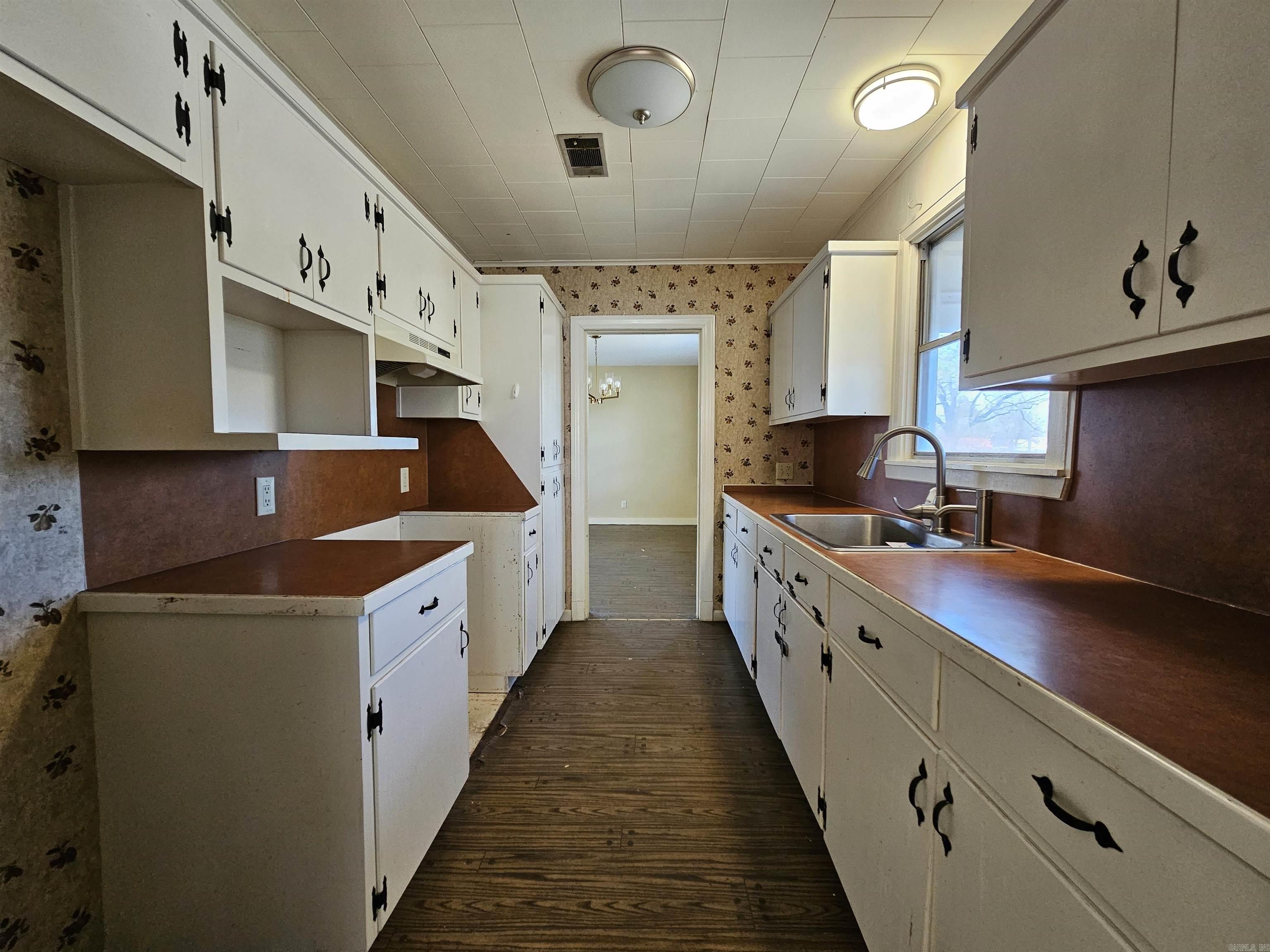 710 N Oak  Morrilton, AR