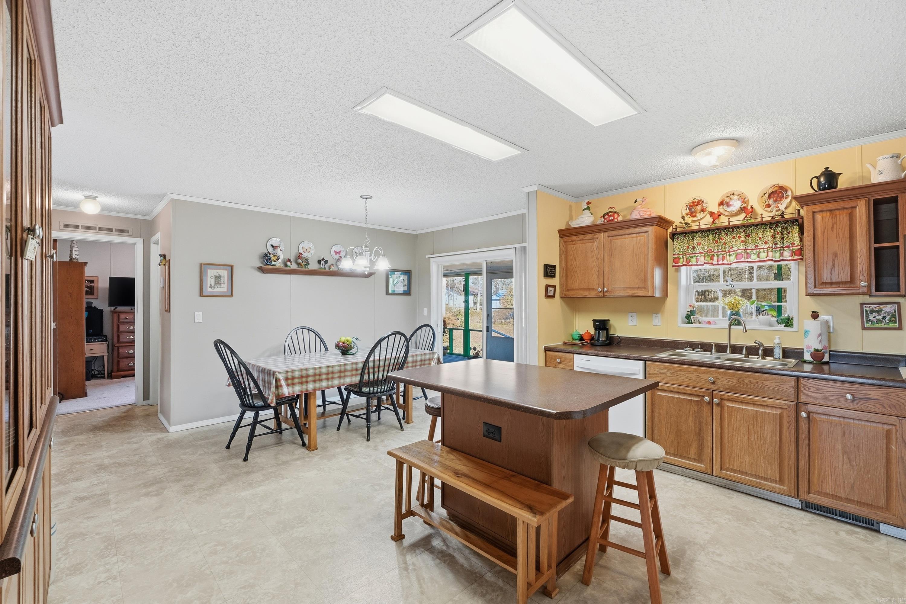 15 Crows Loop  Morrilton, AR