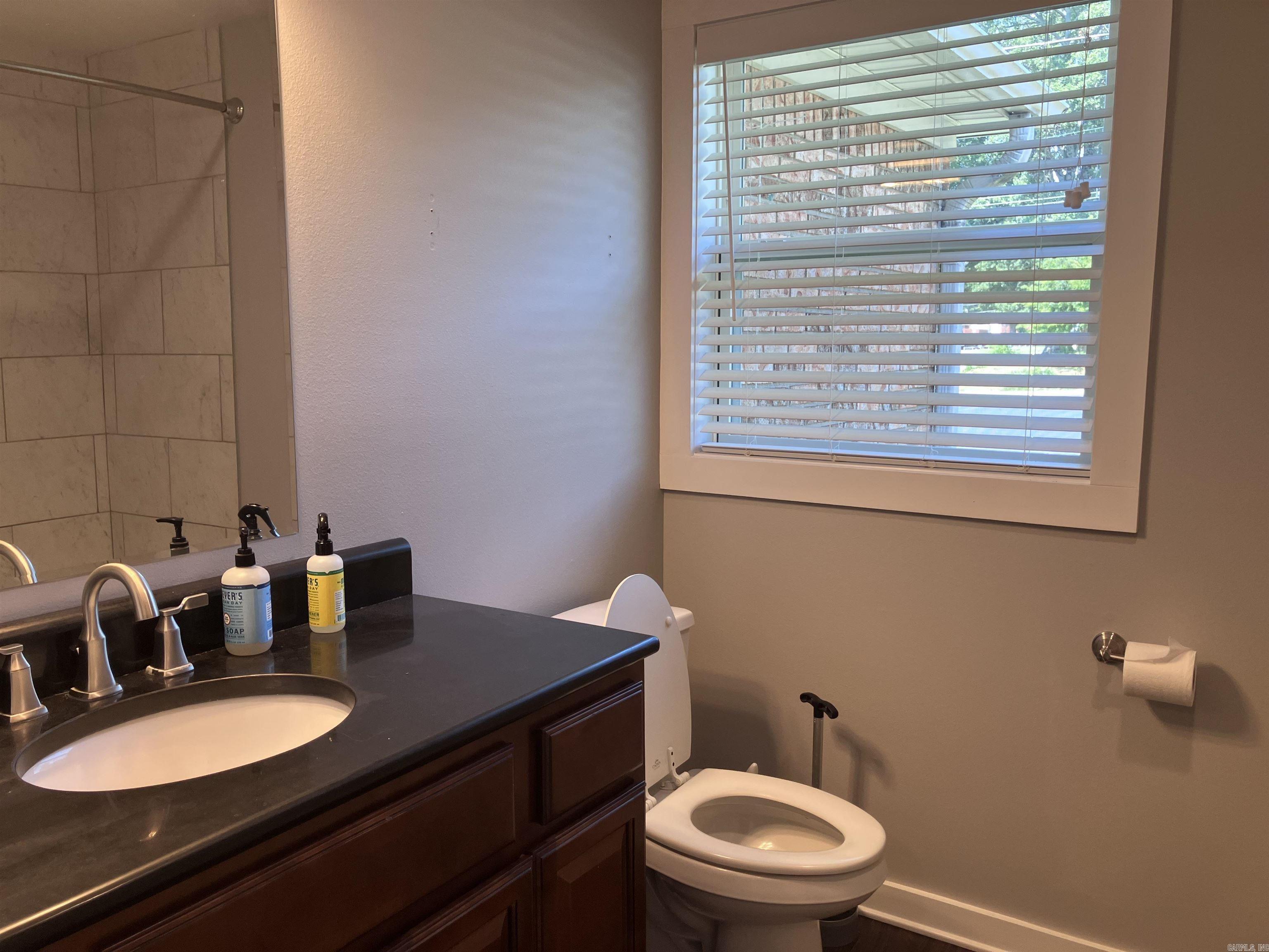 506 W Pleasure  Searcy, AR