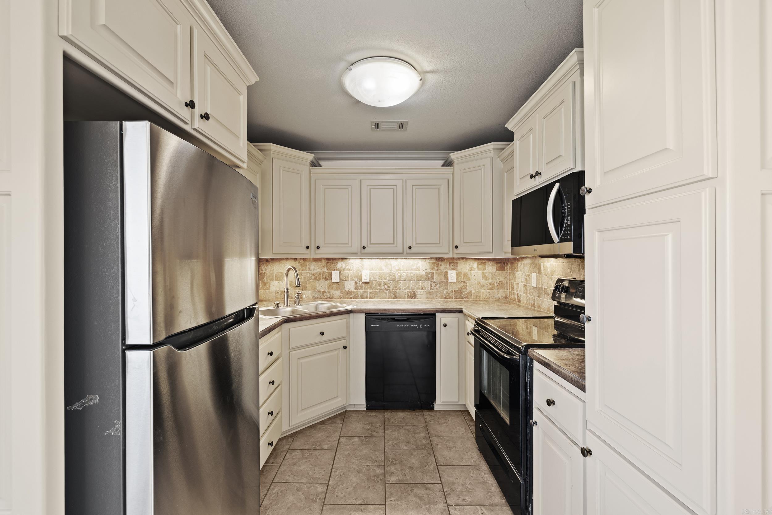 24 Magnolia  Ward, AR