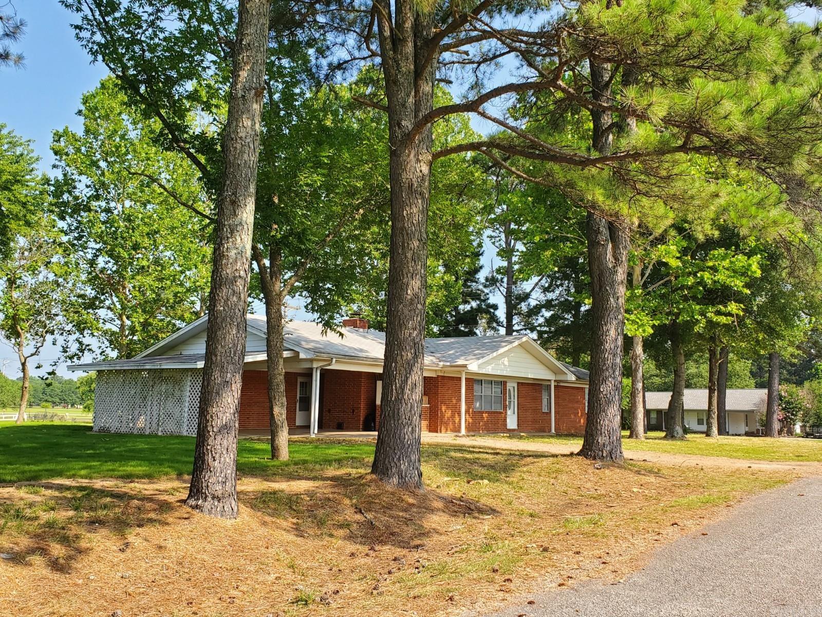 102 S Smyrna  Searcy, AR