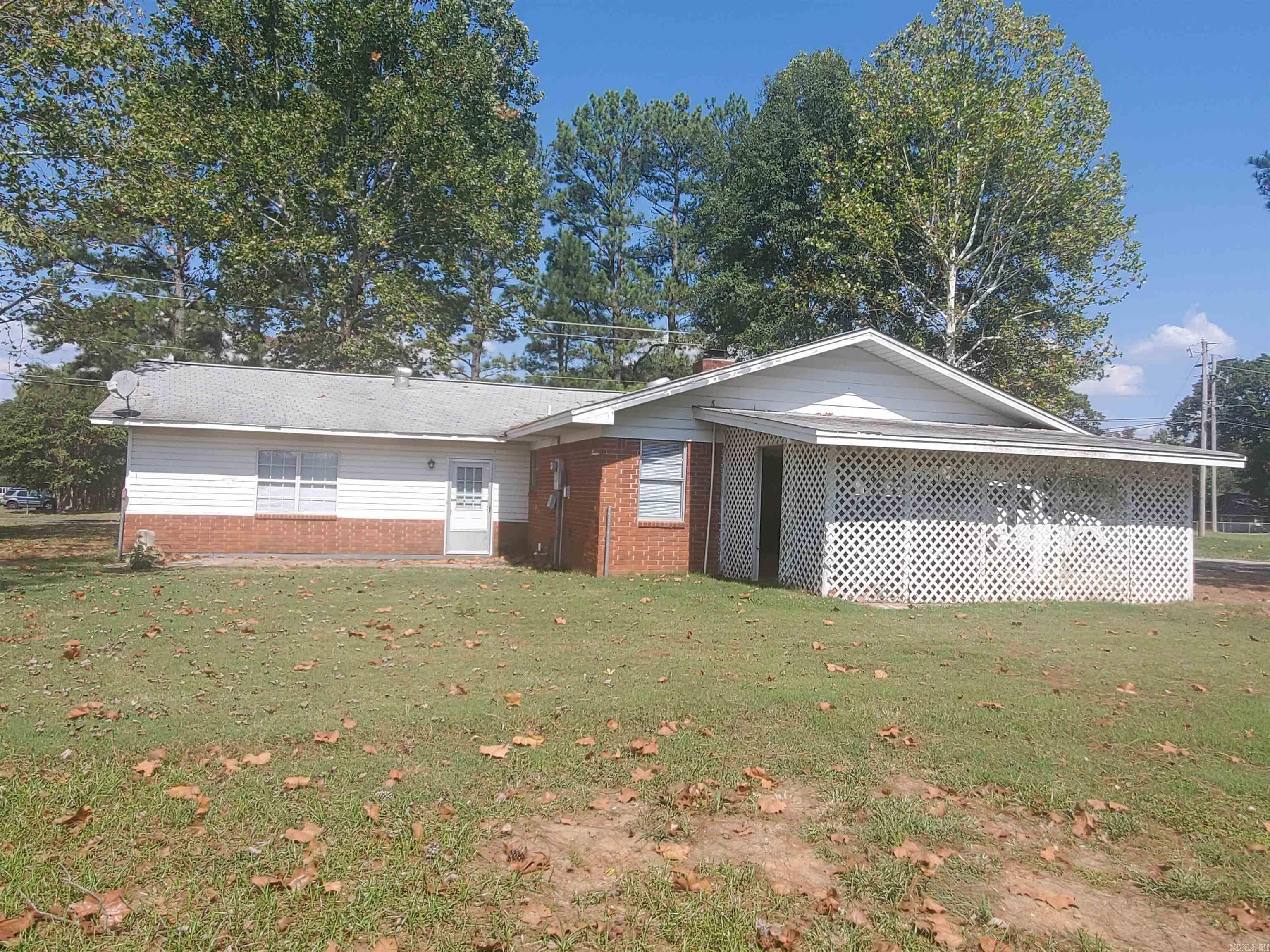 102 S Smyrna  Searcy, AR
