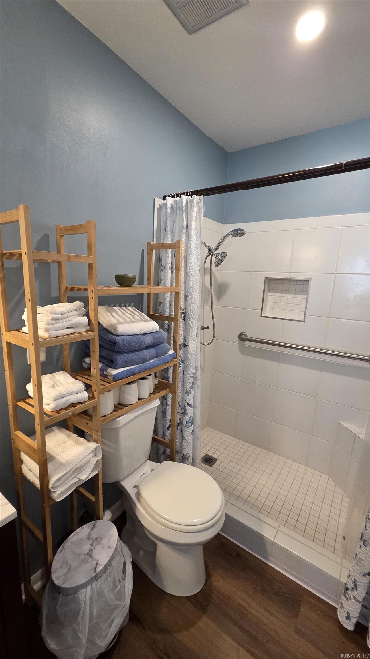 135 Hillview  Fairfield Bay, AR