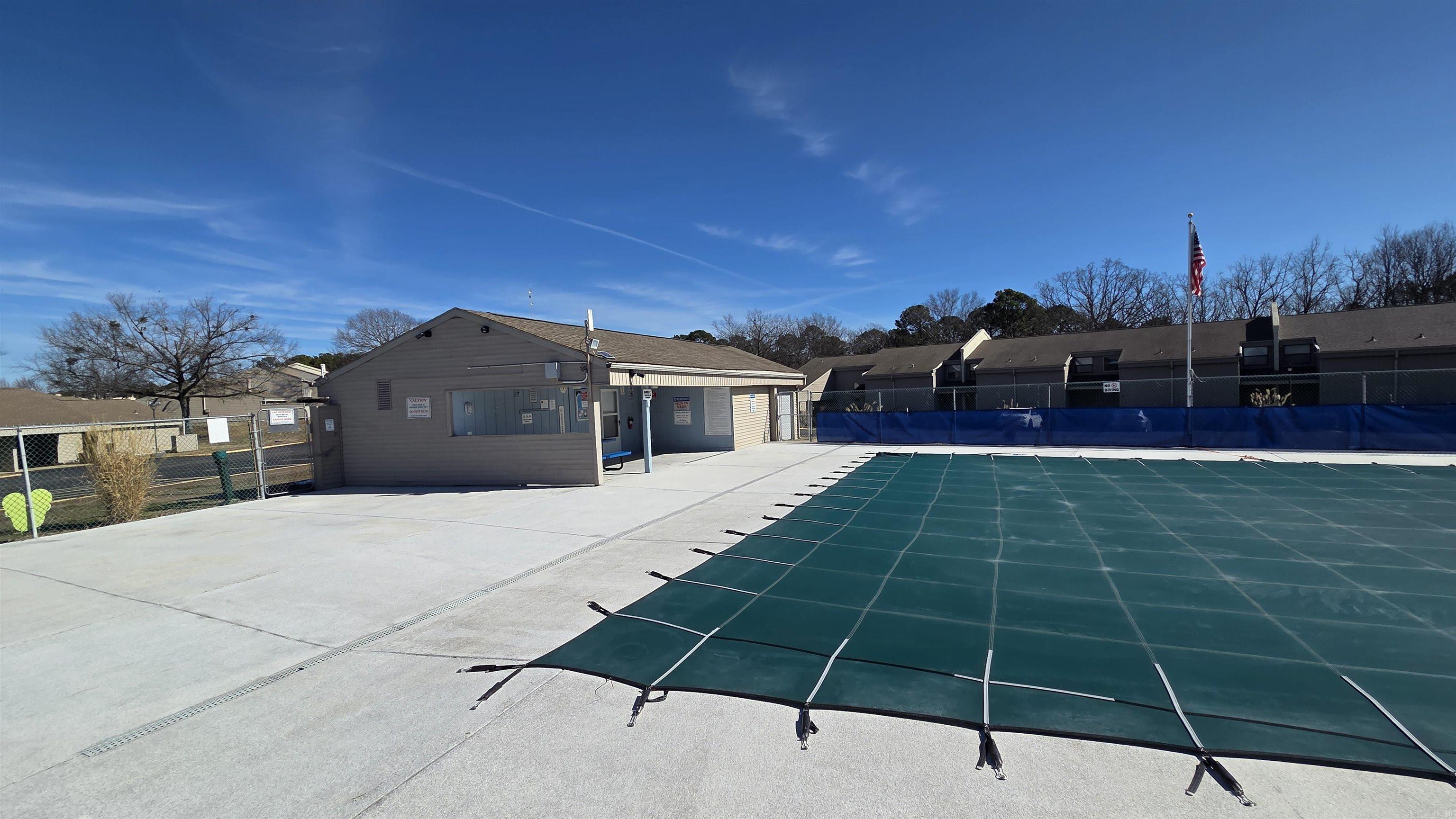 135 Hillview  Fairfield Bay, AR