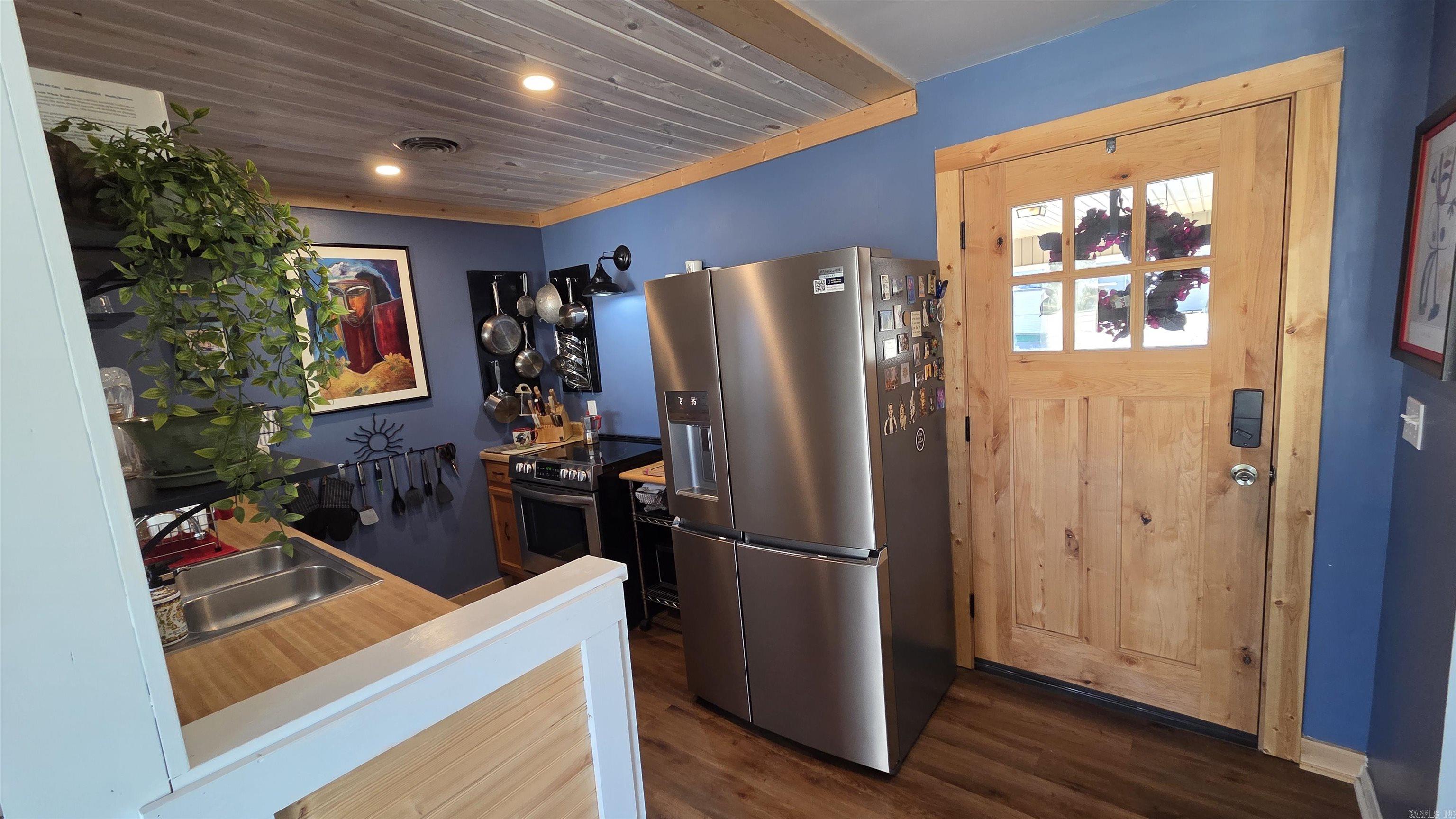 135 Hillview  Fairfield Bay, AR