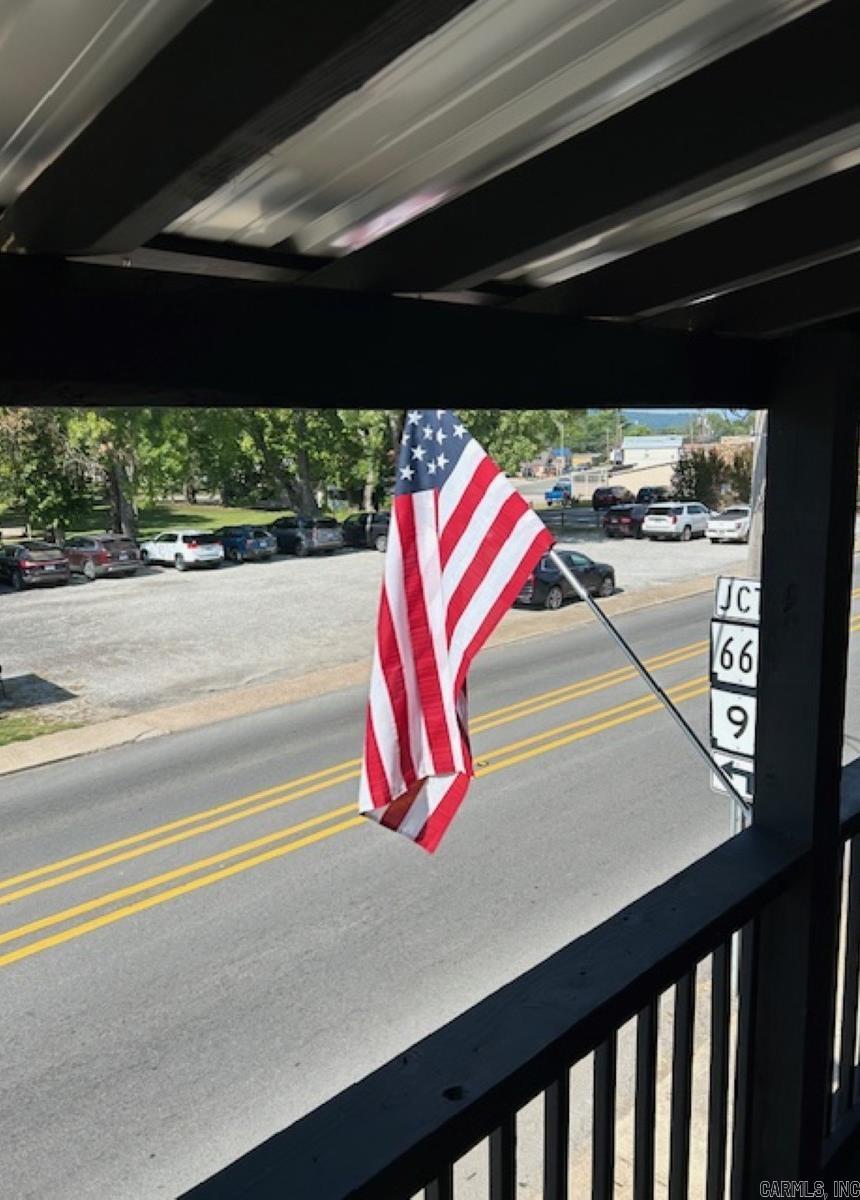 118 E Main  Mountain View, AR