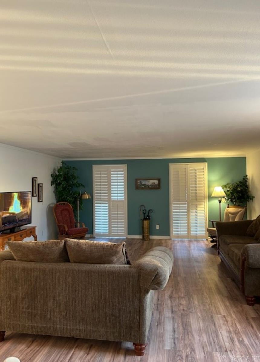 118 E Main  Mountain View, AR