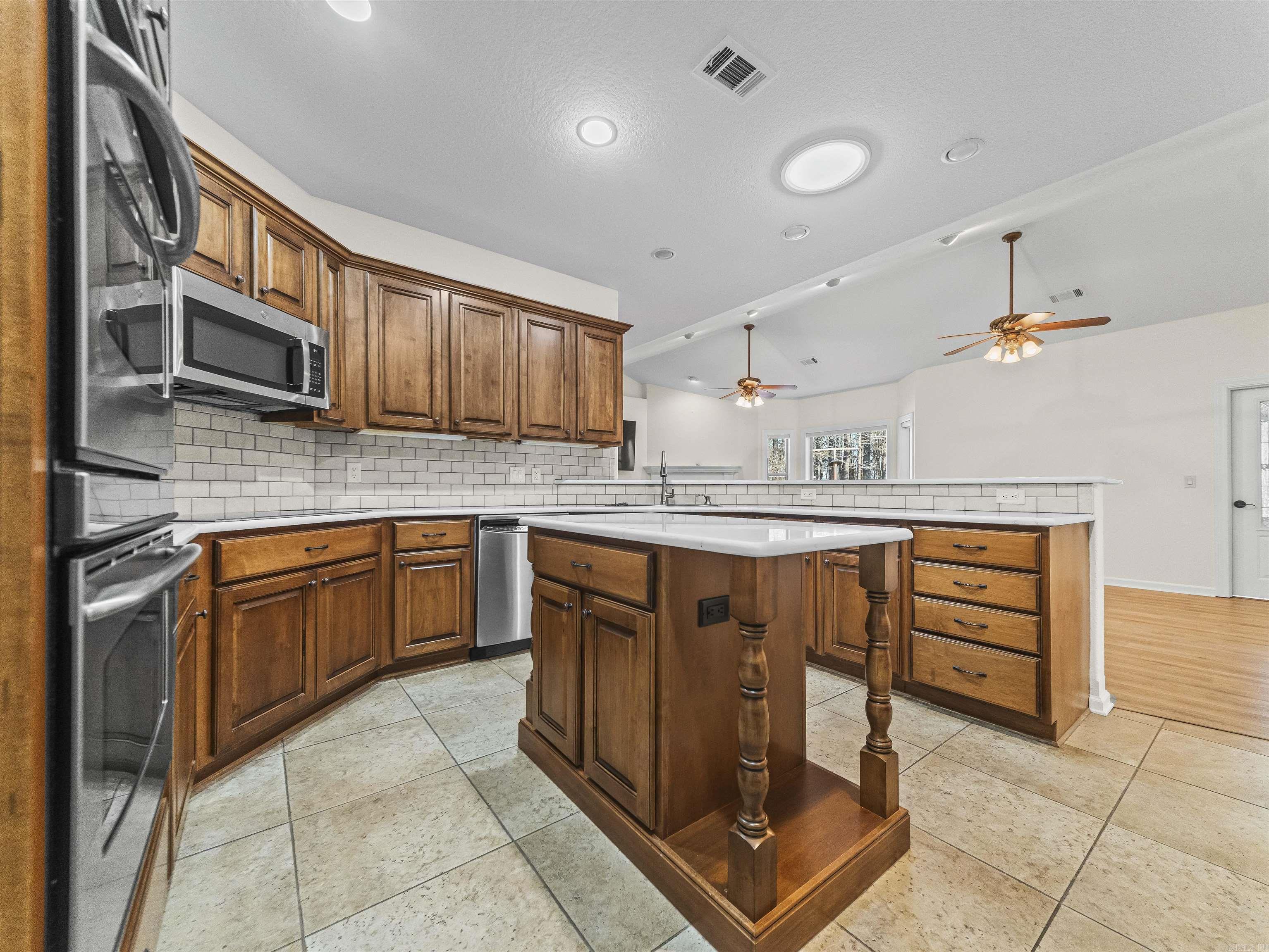 10 Marbella  Hot Springs Village, AR