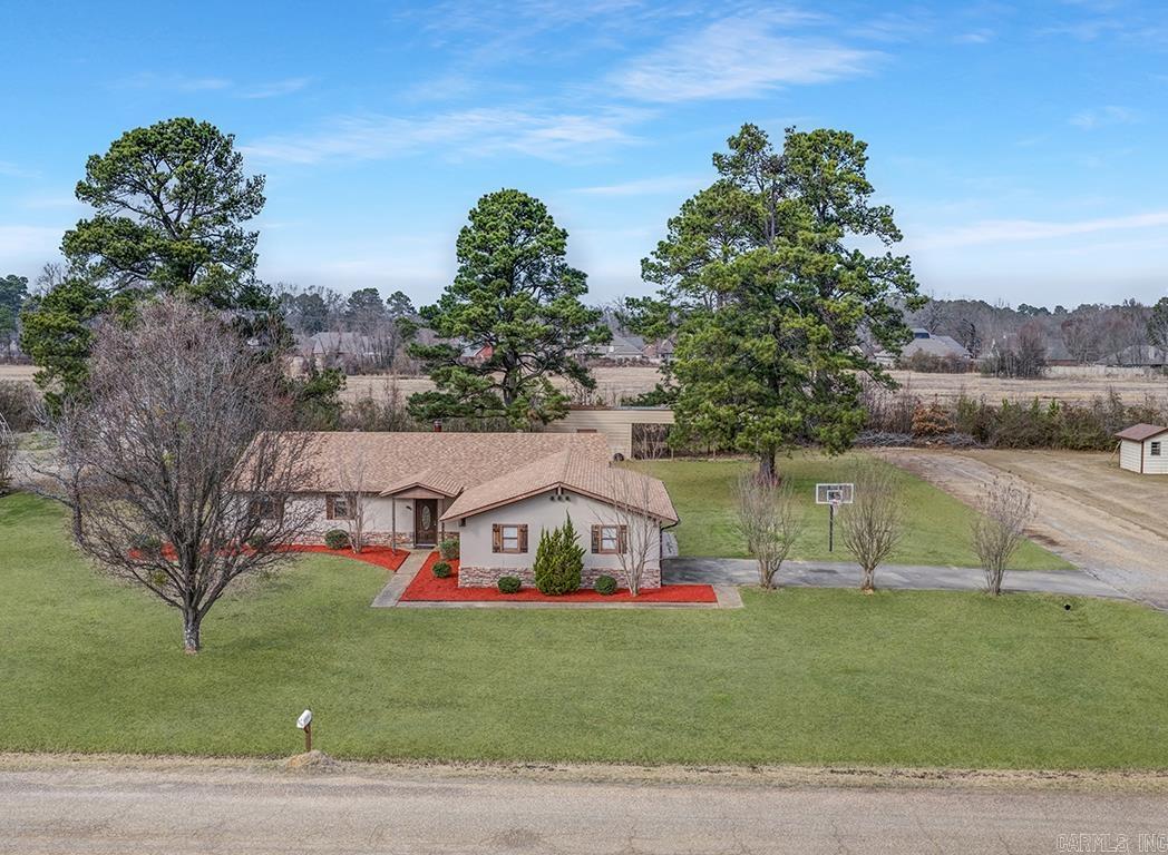 5602 W Kyle Rd  Texarkana, TX