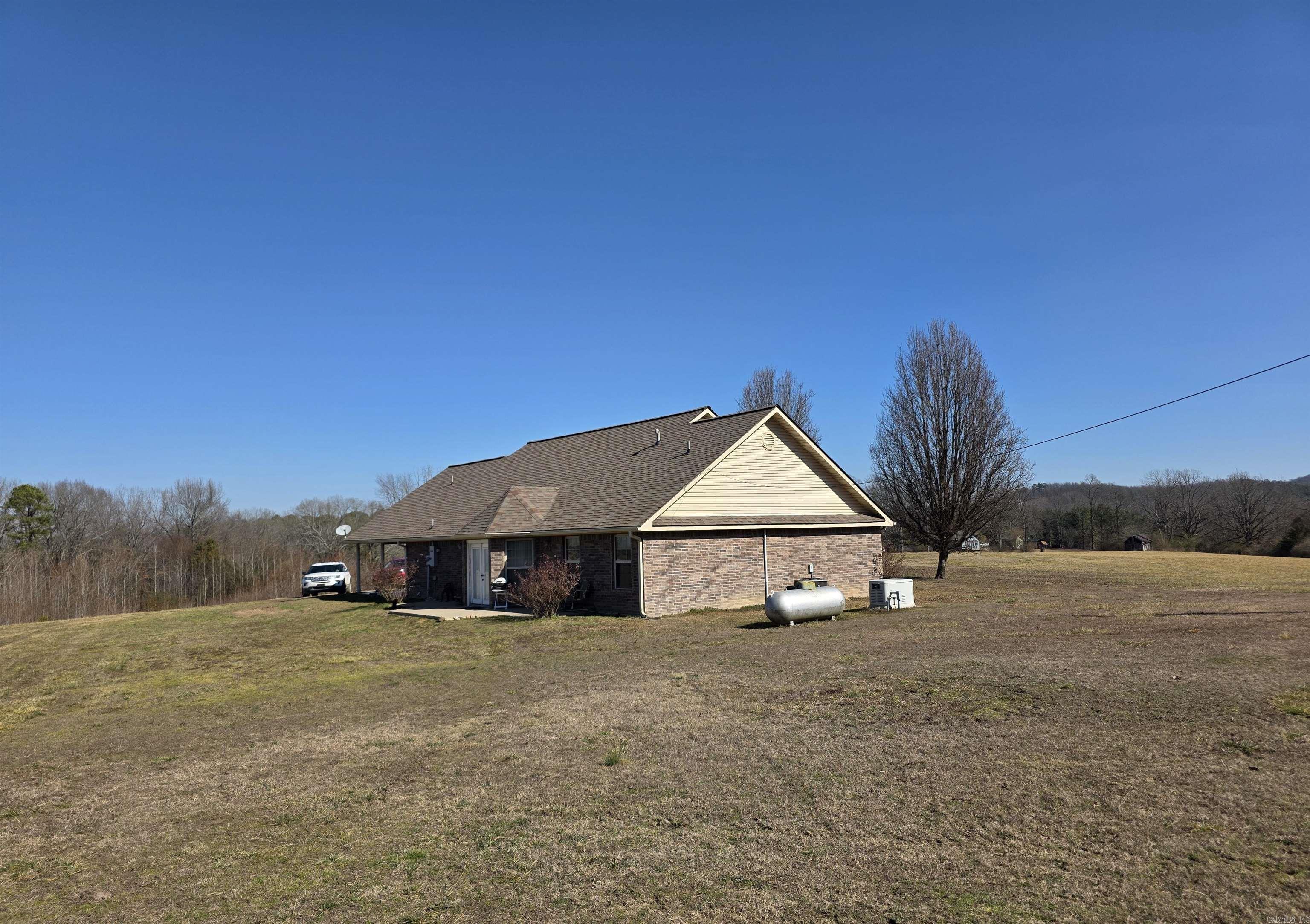195 Polk Road 492  Cove, AR