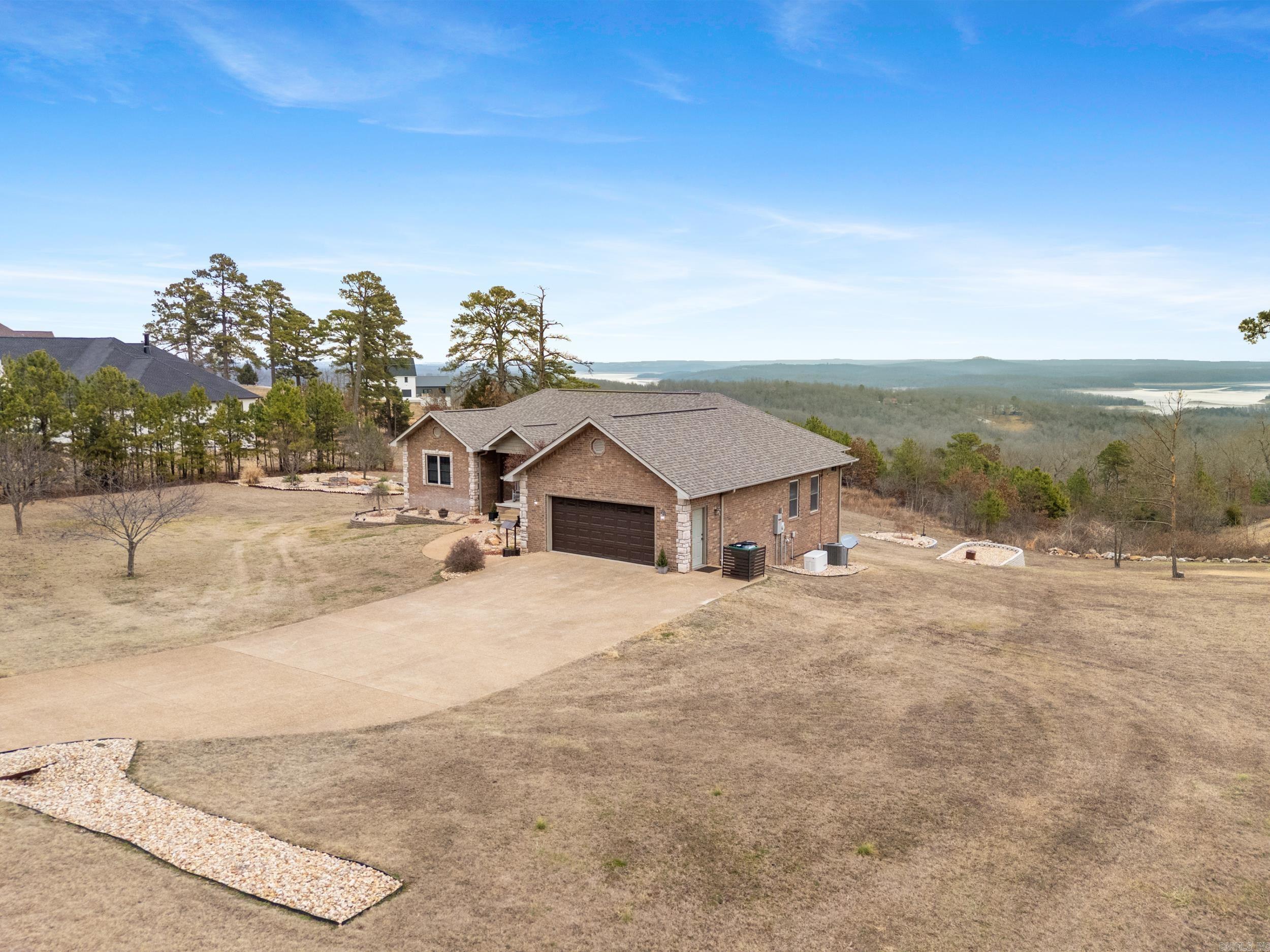 206 Swiss Alps Lane  Mountain Home, AR