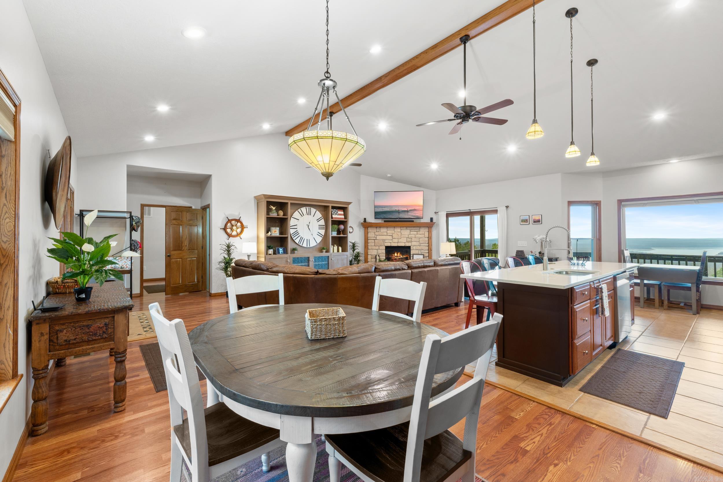 206 Swiss Alps Lane  Mountain Home, AR