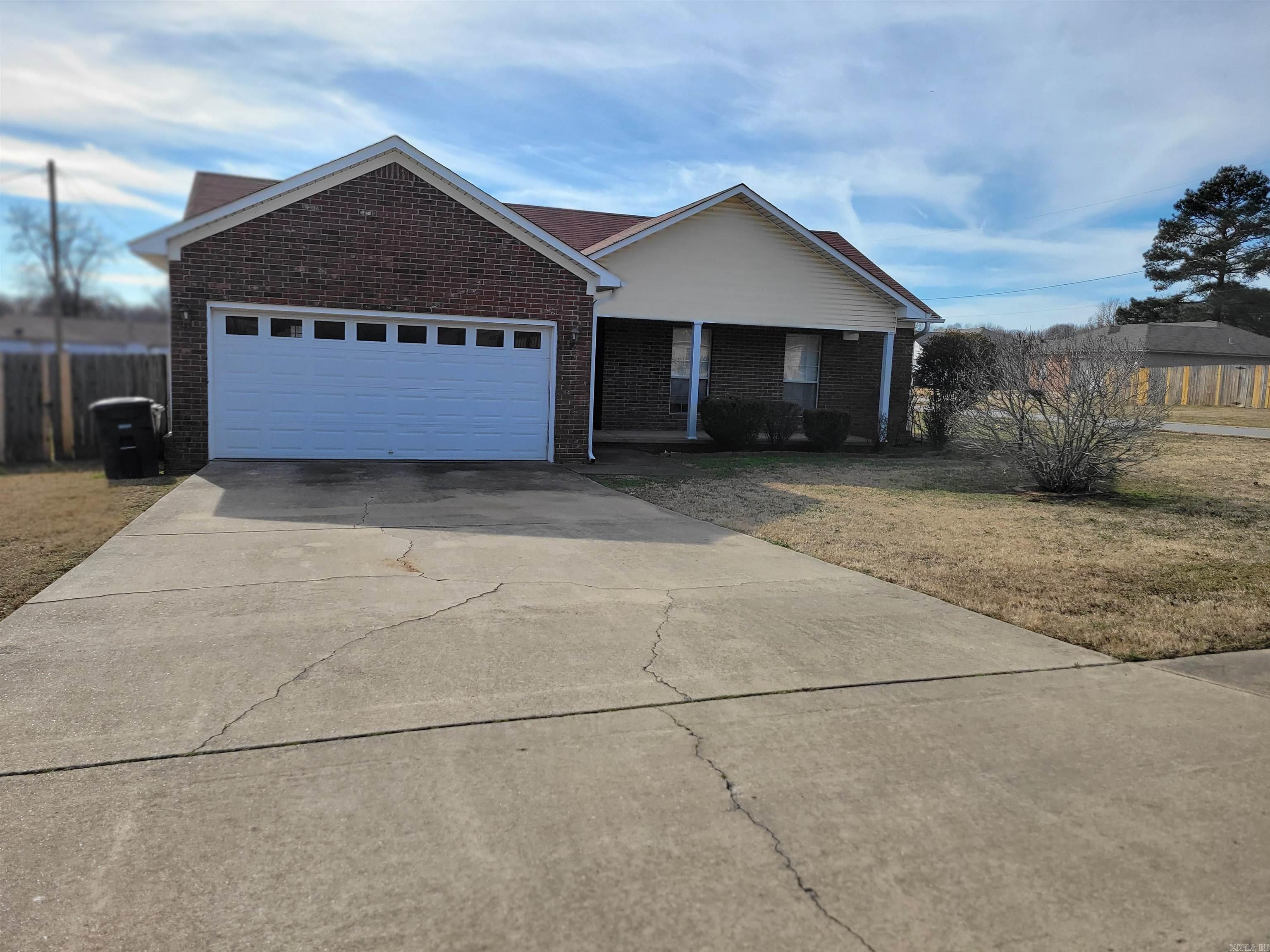 303 W Valentine Road Jacksonville, AR 72076