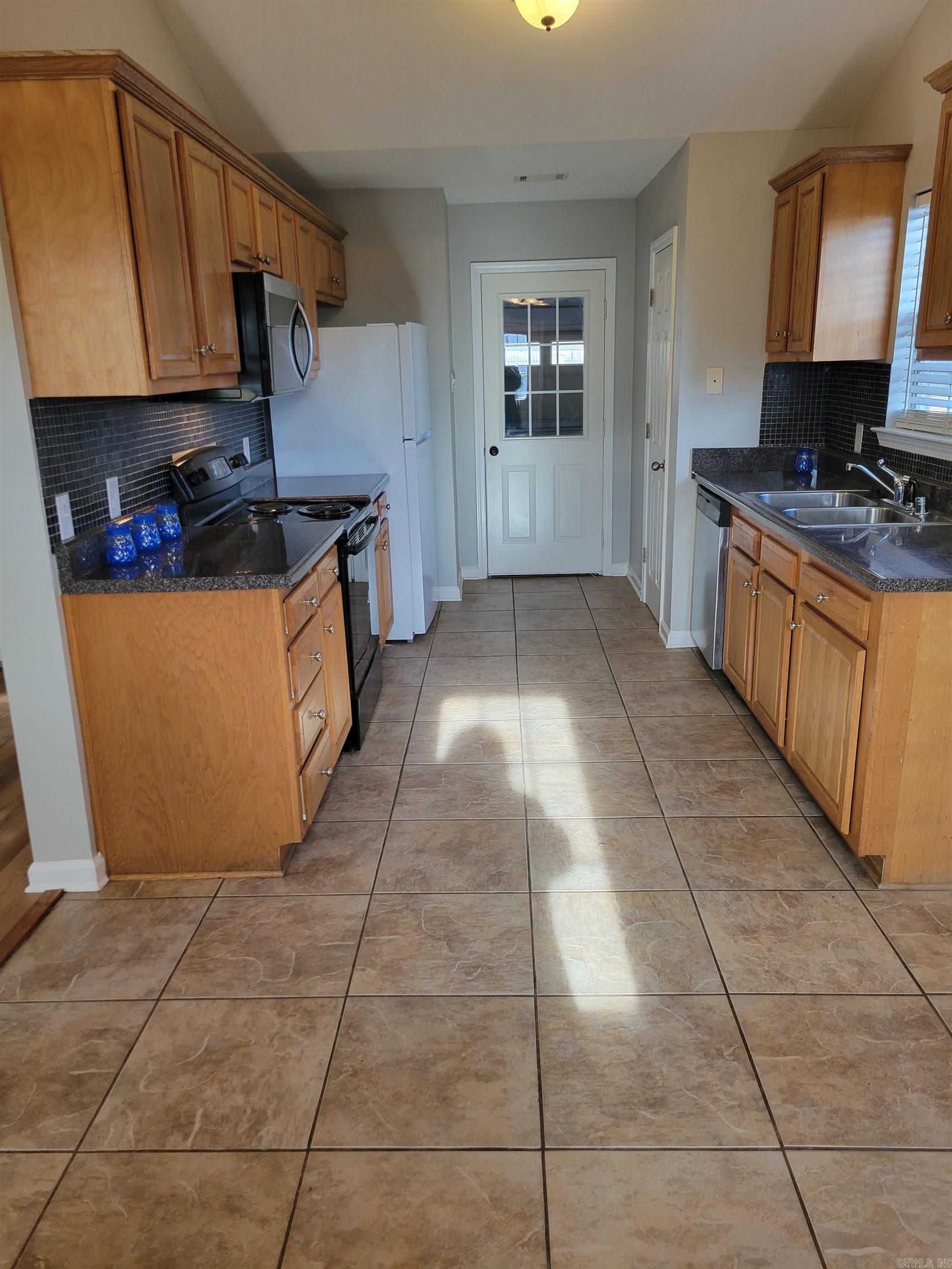 303 W Valentine Road Jacksonville, AR 72076