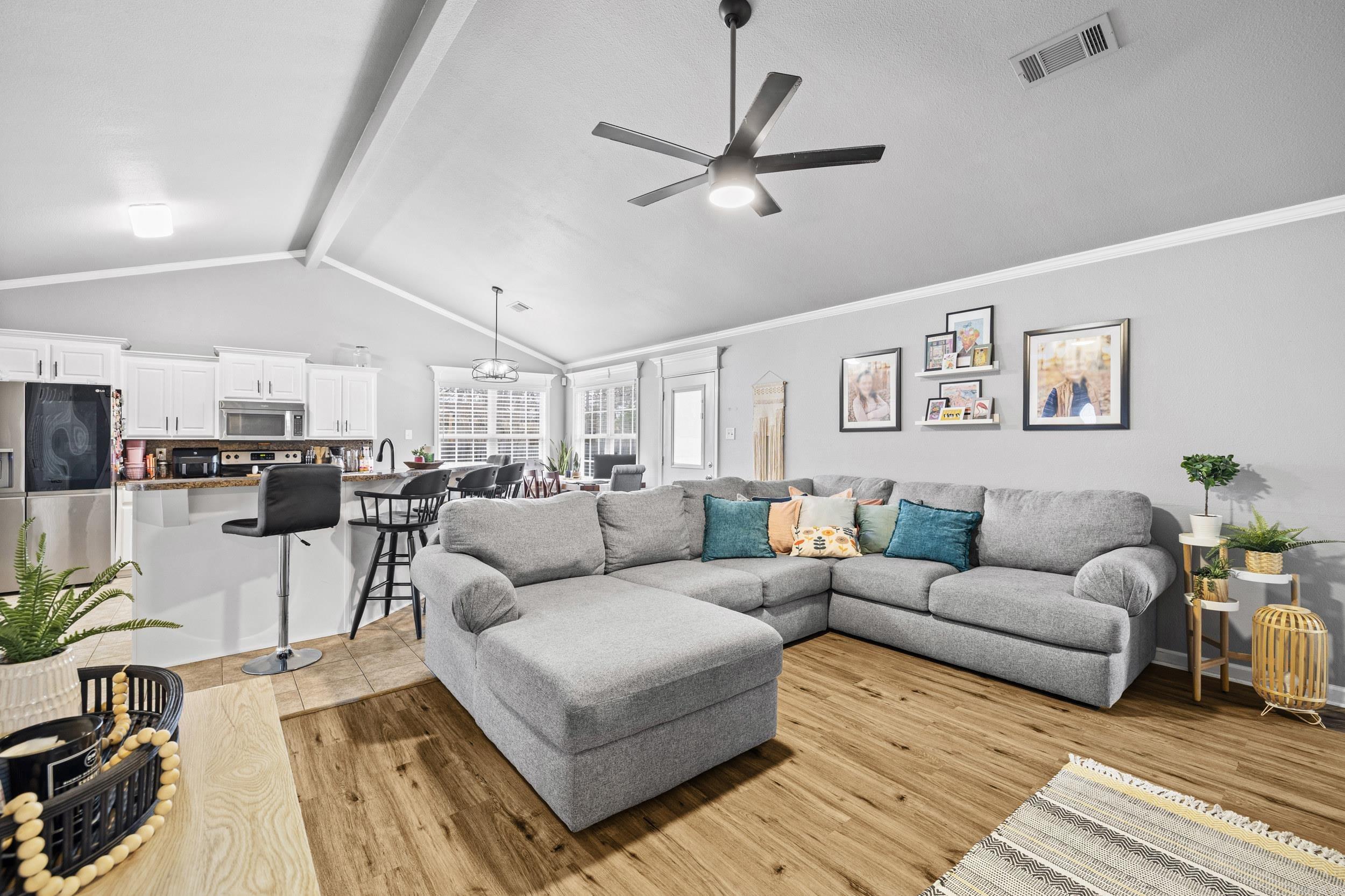 17 Shamsie Dr  Ward, AR