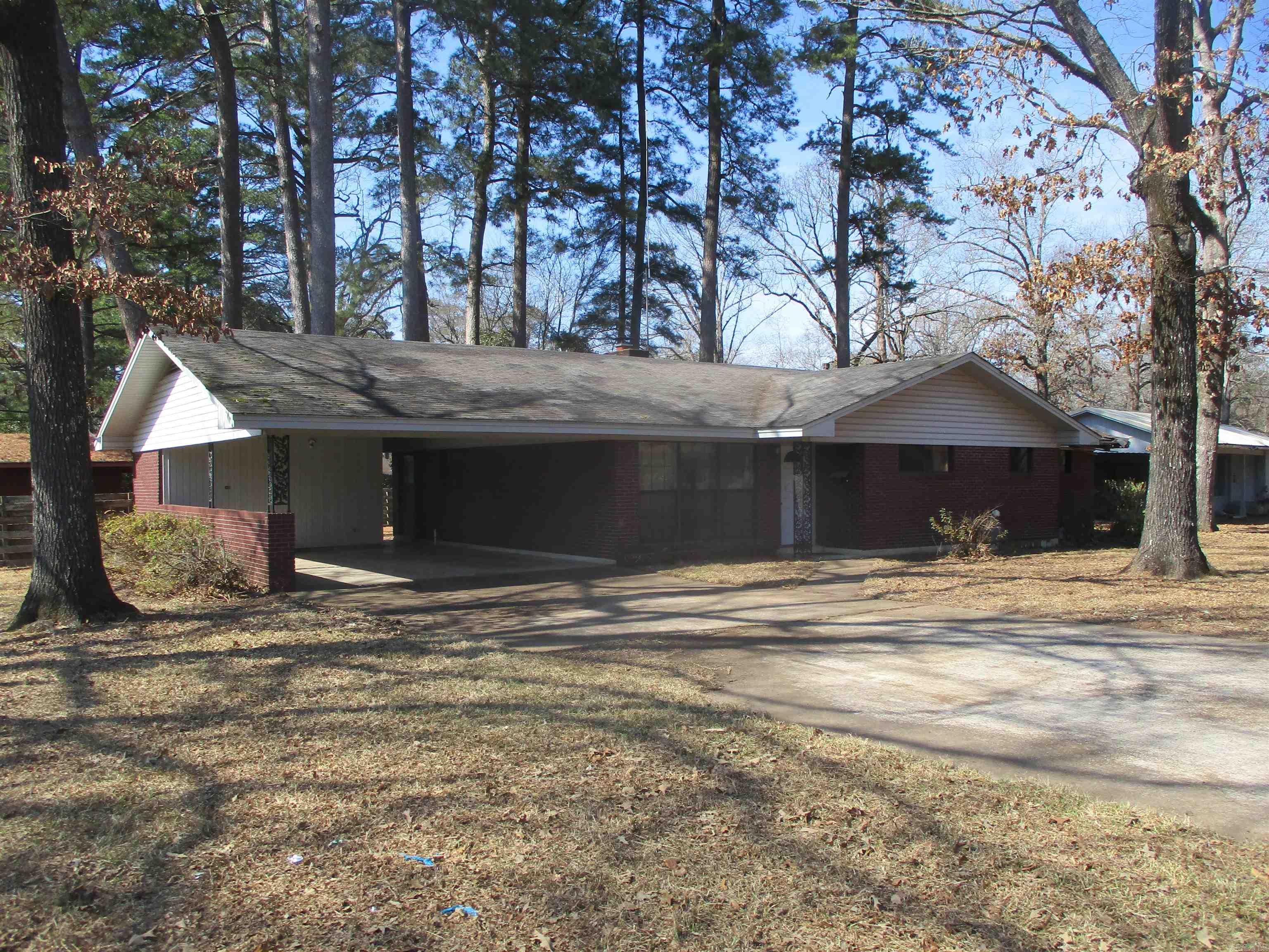 1110 Hickory  Crossett, AR