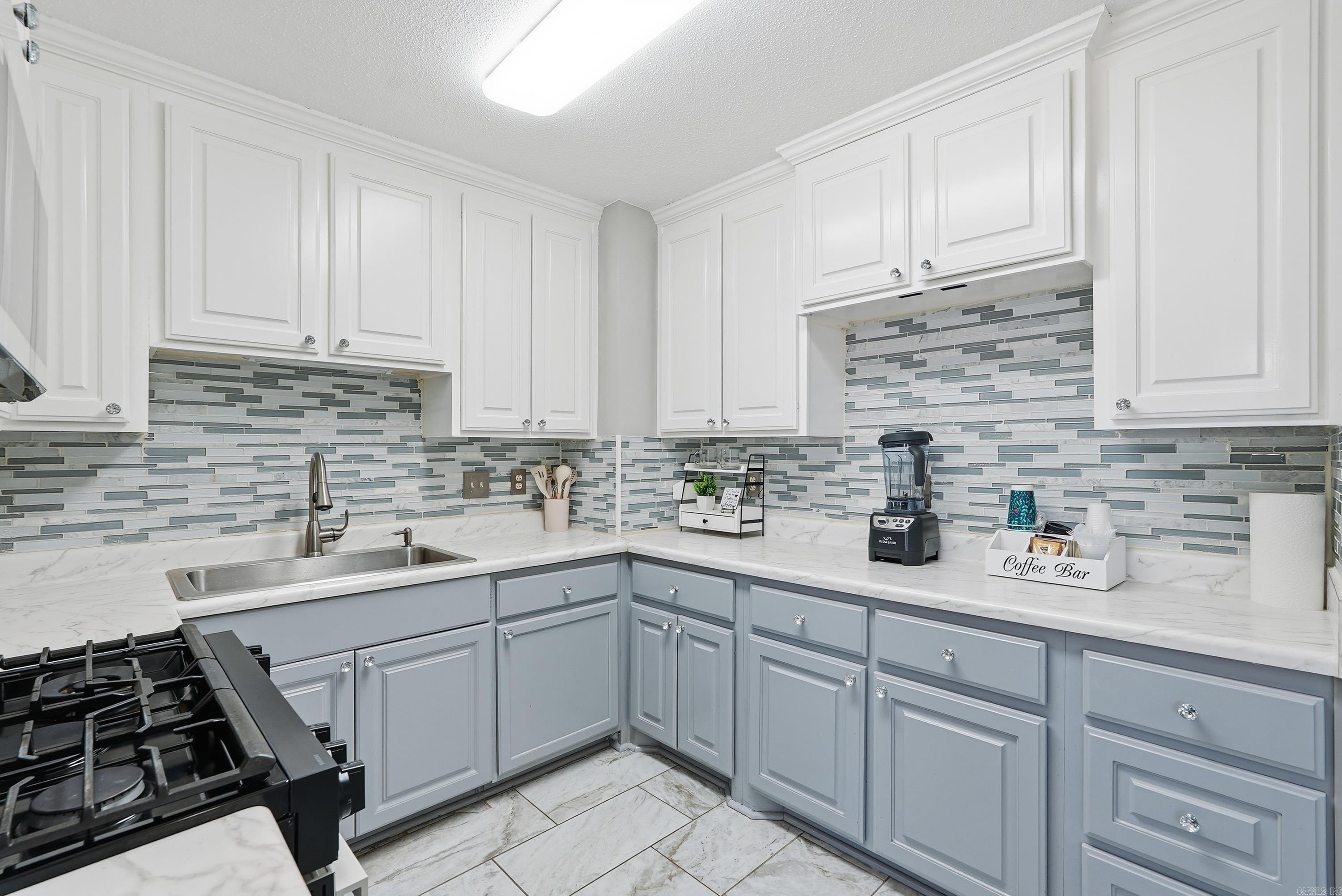 16 Burnett  Greenbrier, AR