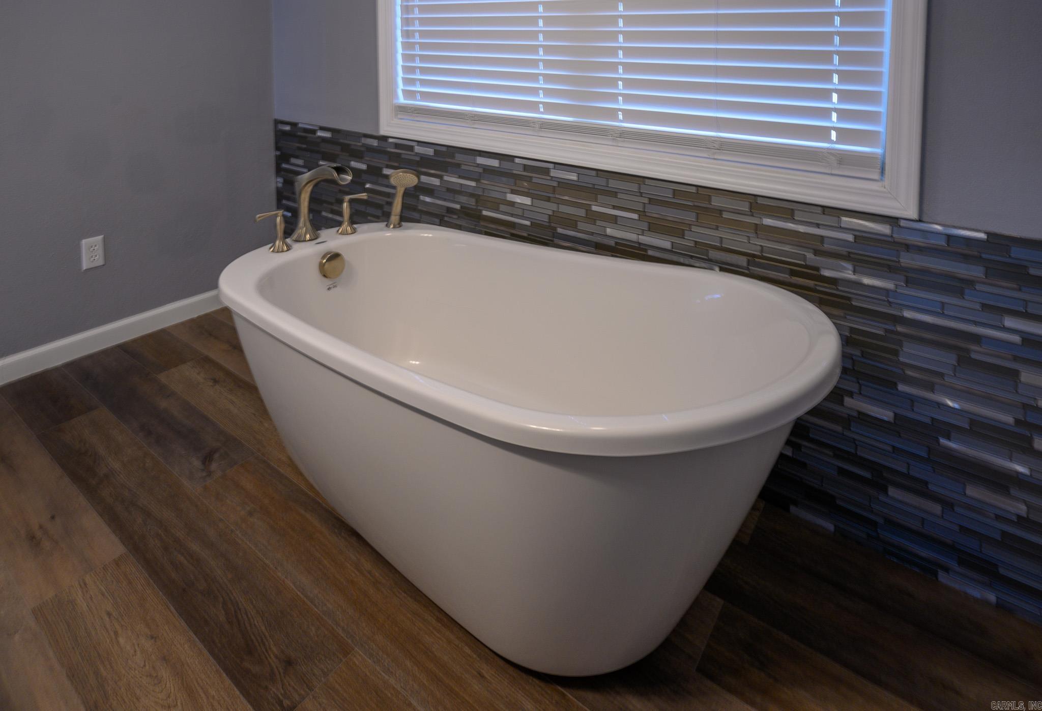 507 Polk Road 13  Wickes, AR