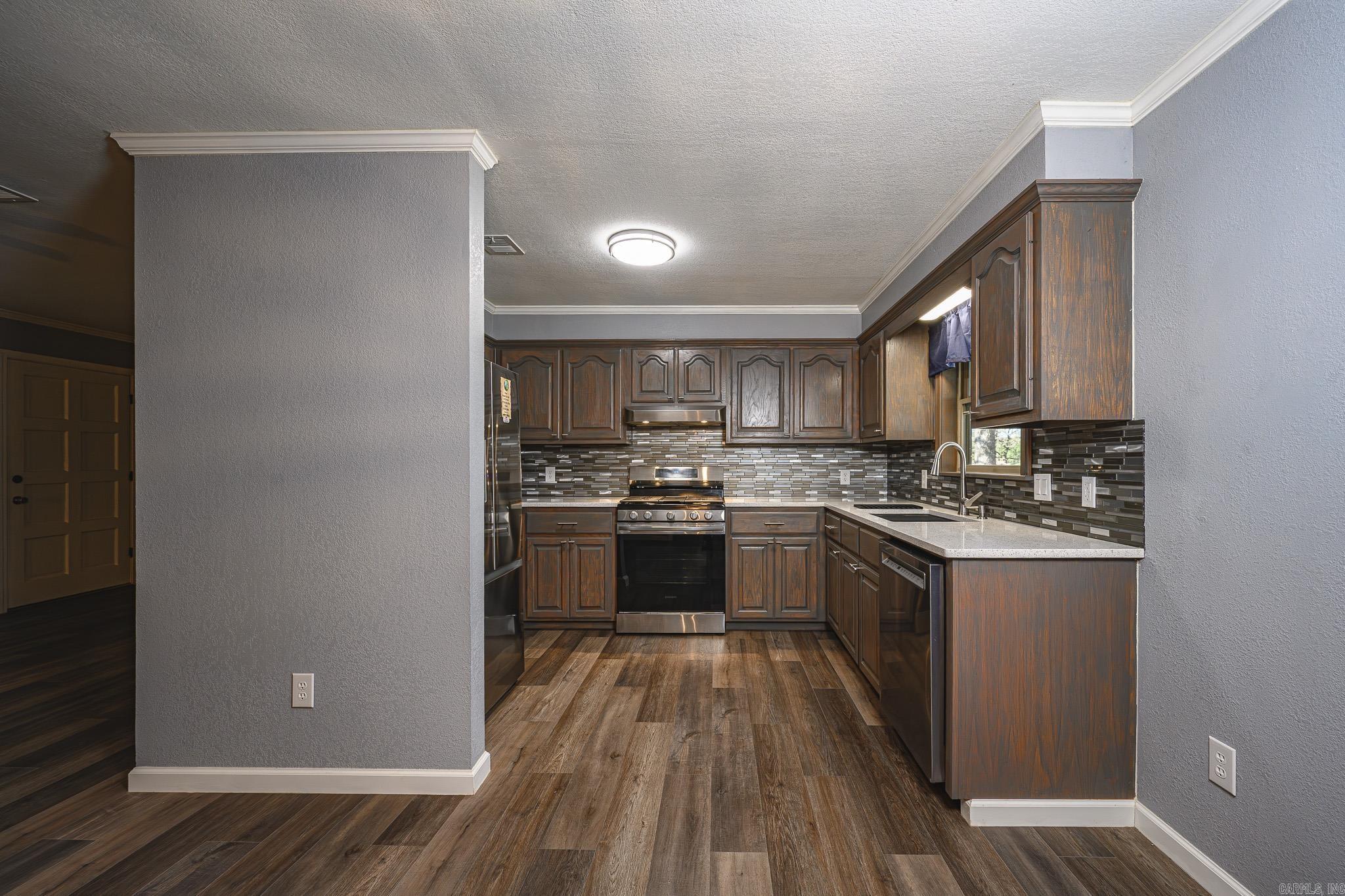 507 Polk Road 13  Wickes, AR