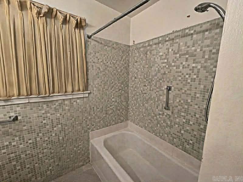 707 Oakwood  Benton, AR